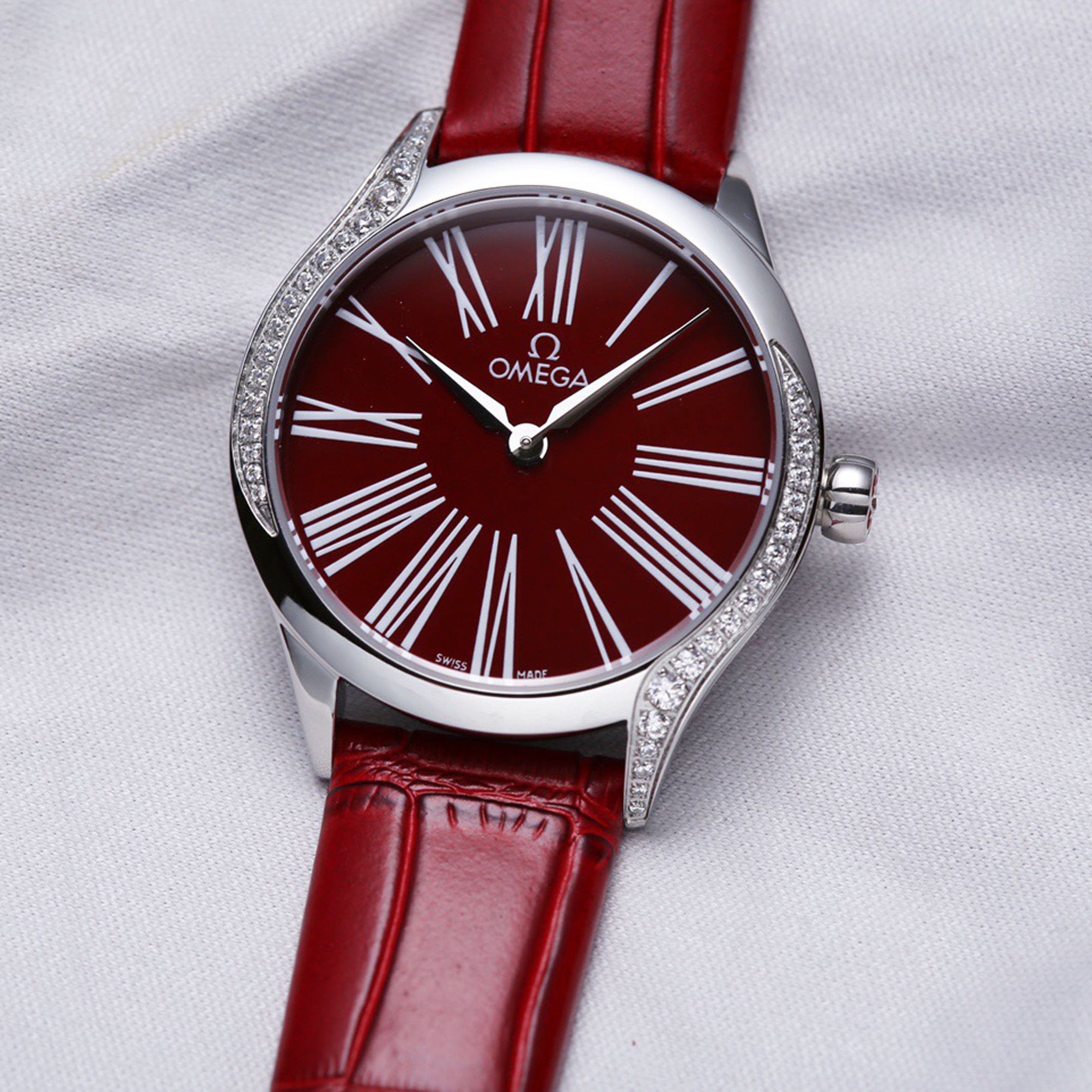 De Ville Quartz Ladies Watch 32MM