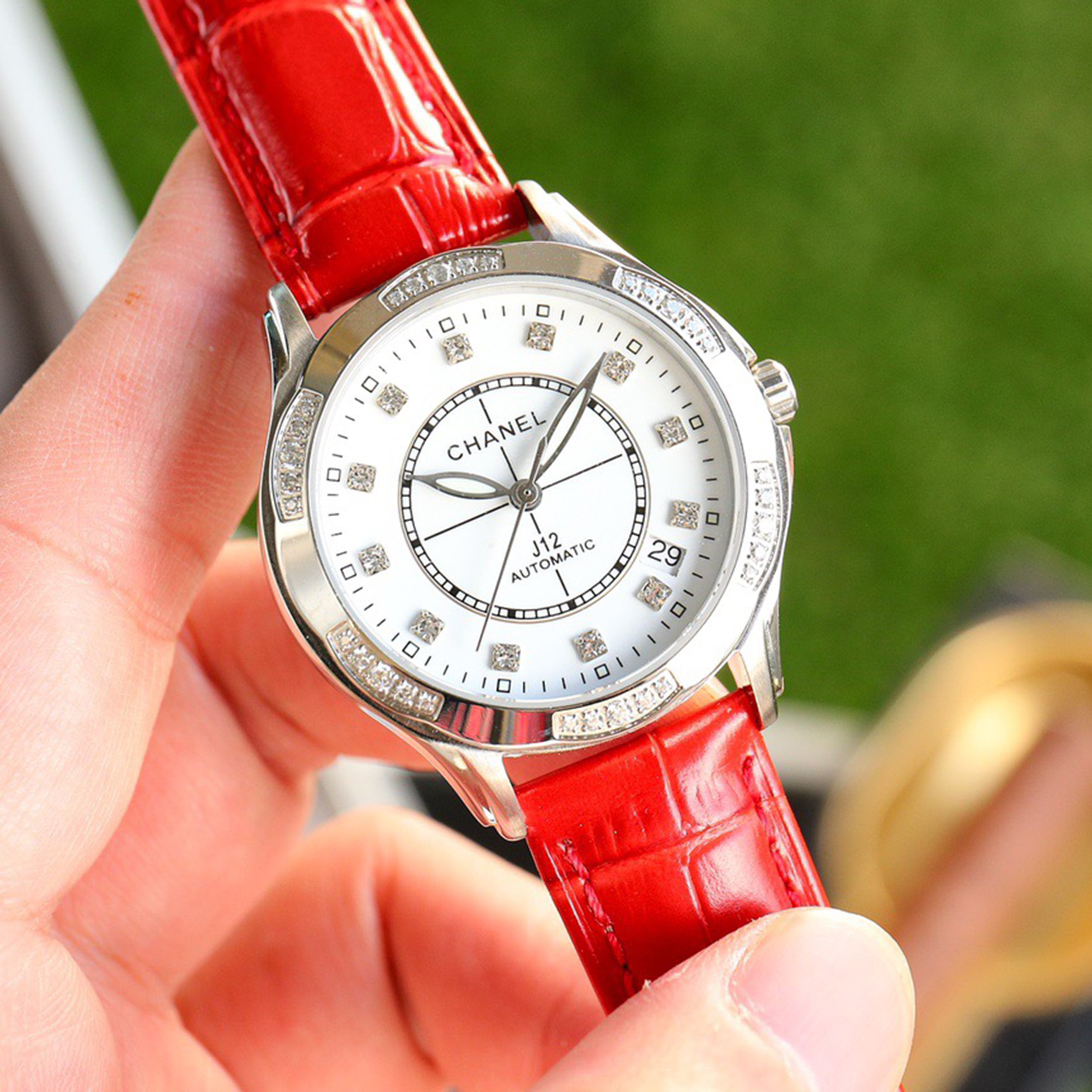 Exquisite Ladies' Watch