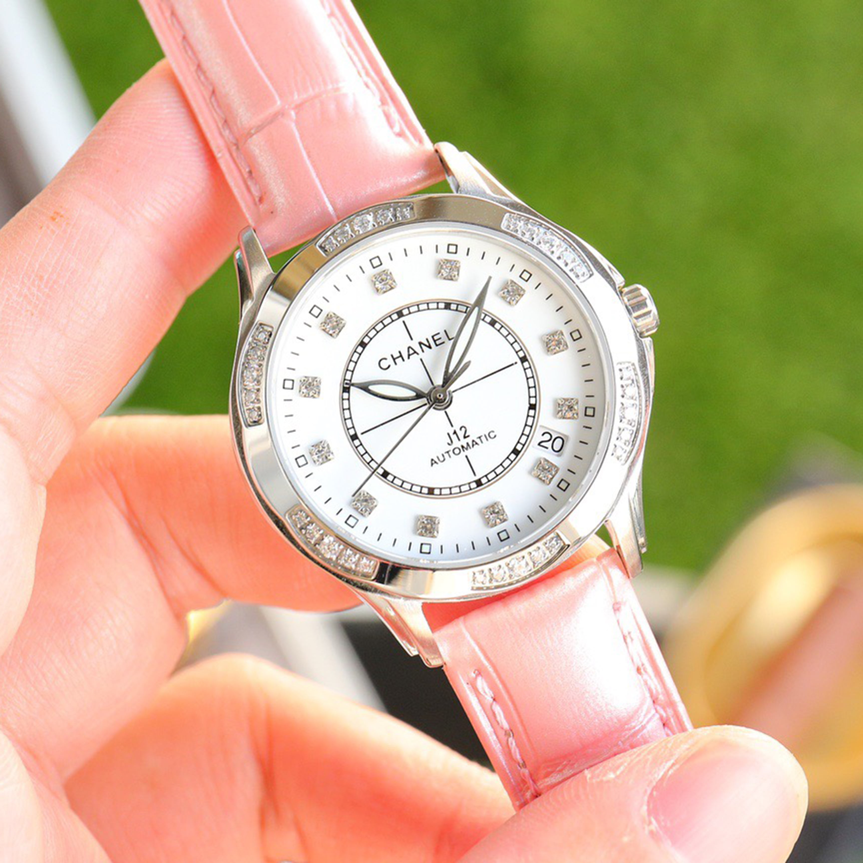 Exquisite Ladies' Watch