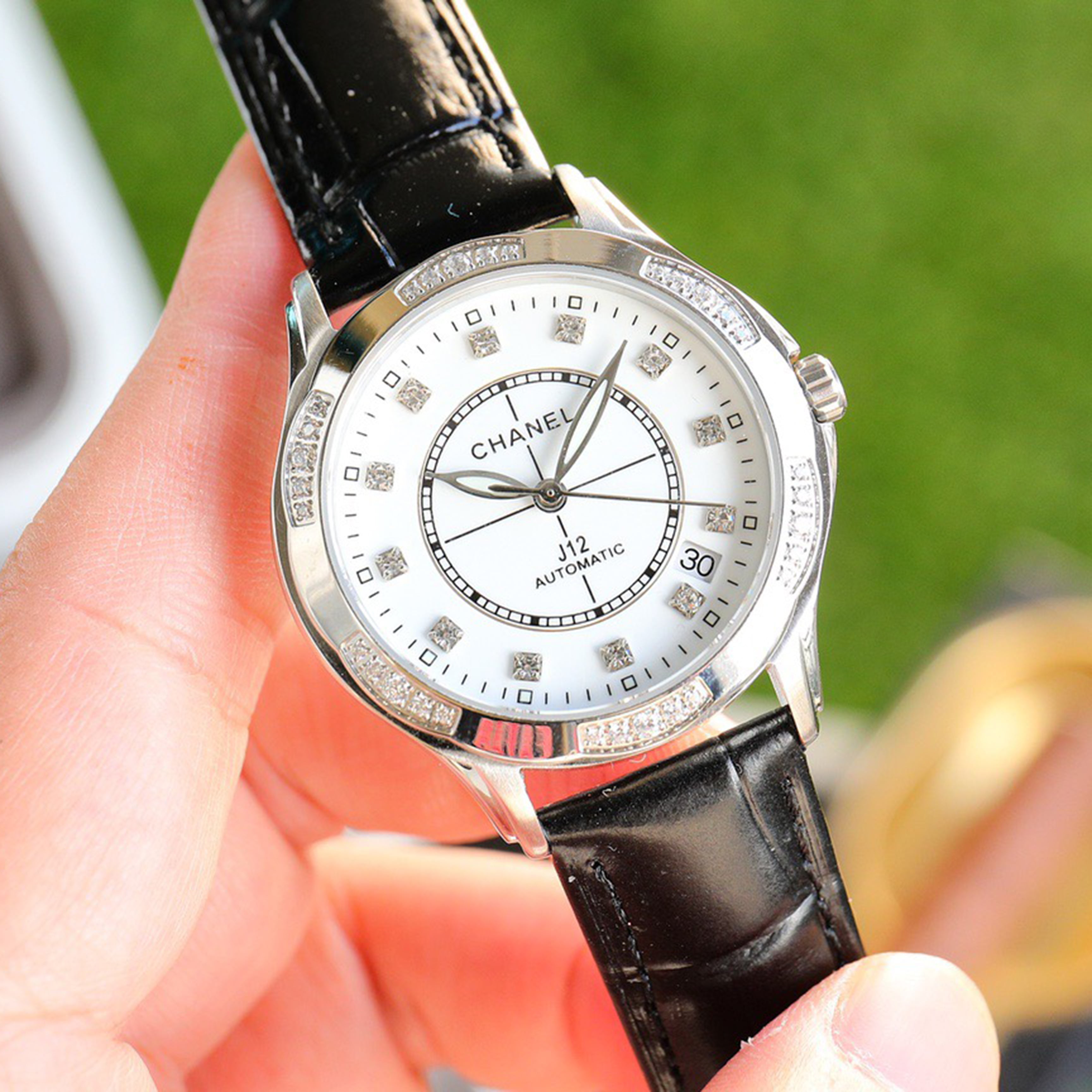 Exquisite Ladies' Watch