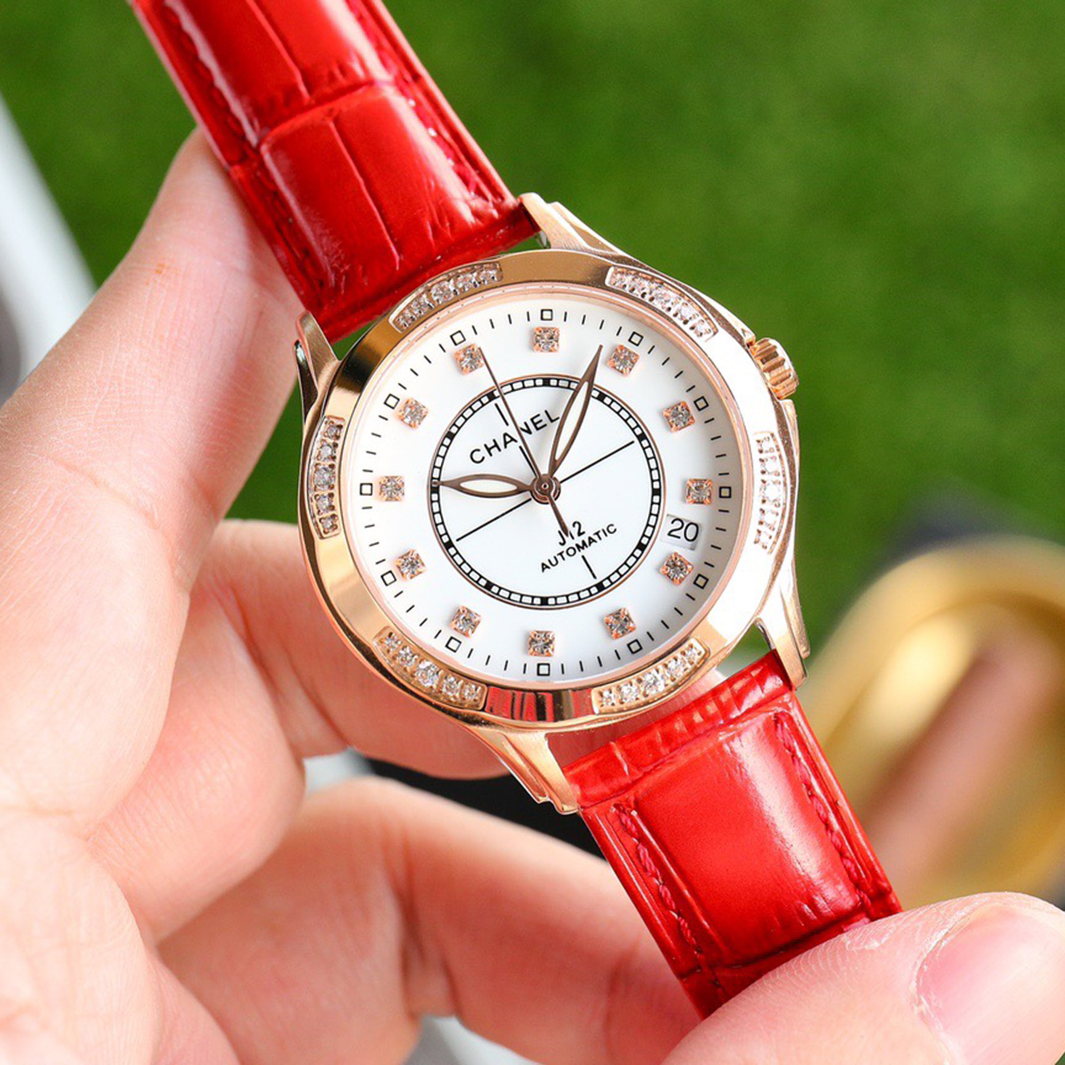 Exquisite Ladies' Watch