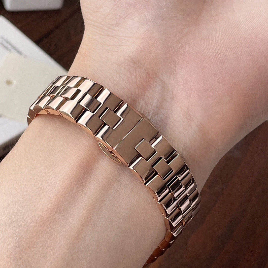 Quartz Women's Watch AR11197