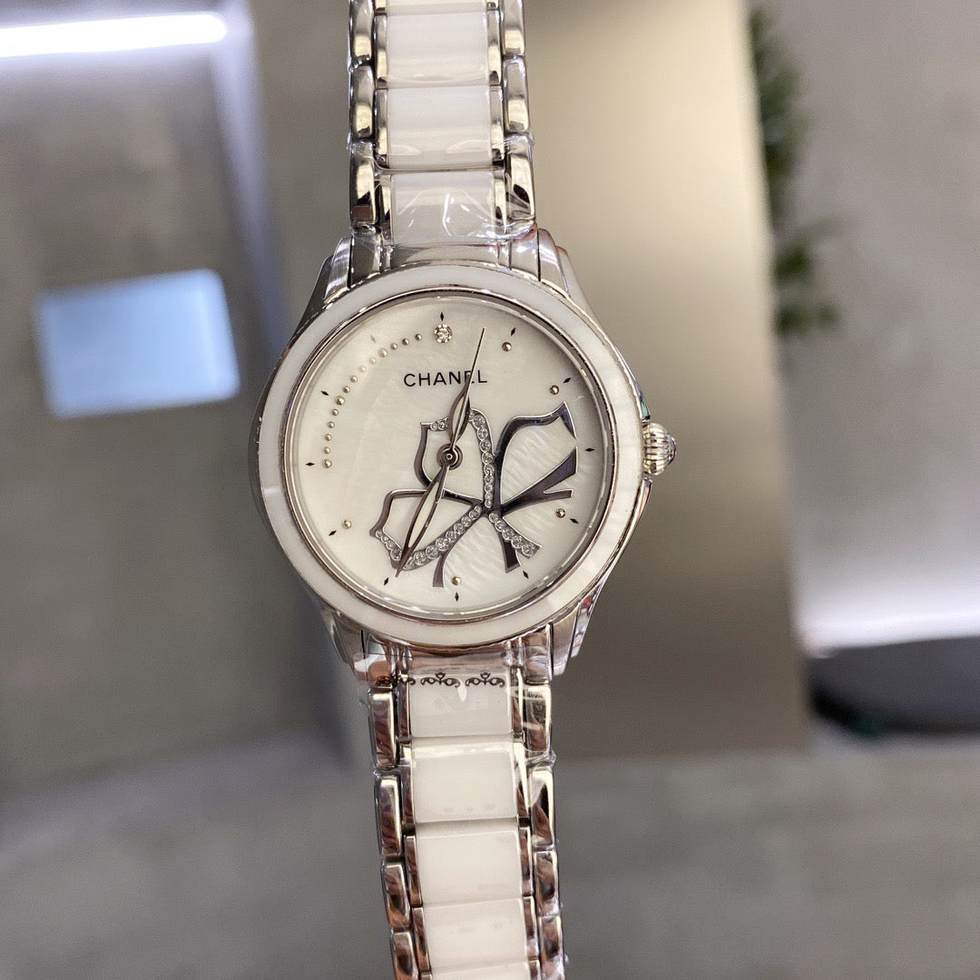 Latest Women's Watch 33MM