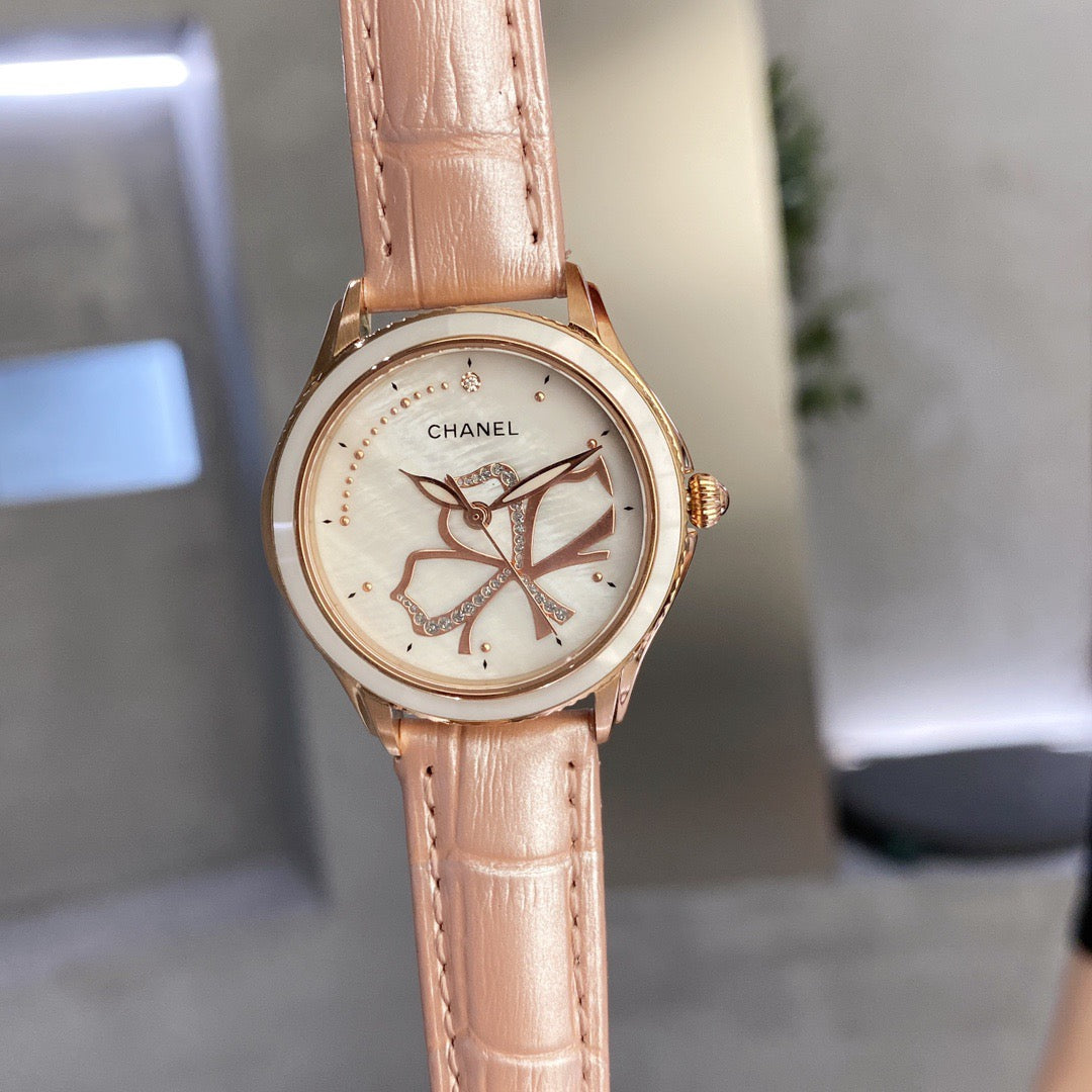 Latest Women's Watch 33MM