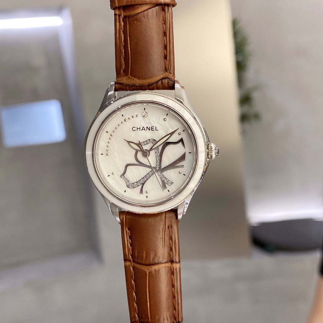 Latest Women's Watch 33MM