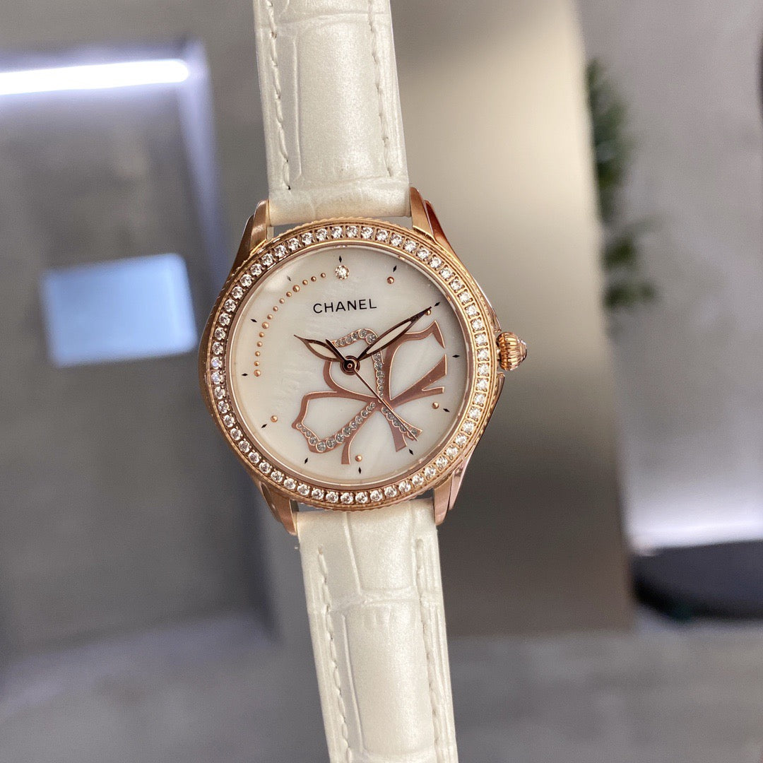 Latest Women's Watch 33MM
