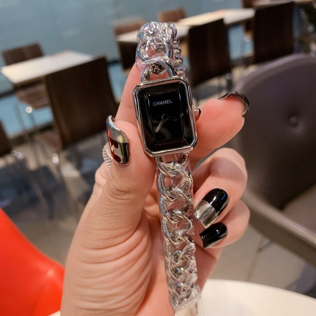 2PREMIÈRE CHAÎNE WATCH