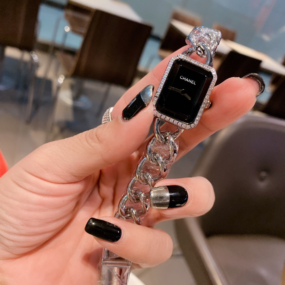 2PREMIÈRE CHAÎNE WATCH