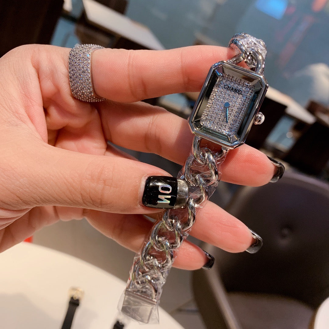 2PREMIÈRE CHAÎNE WATCH