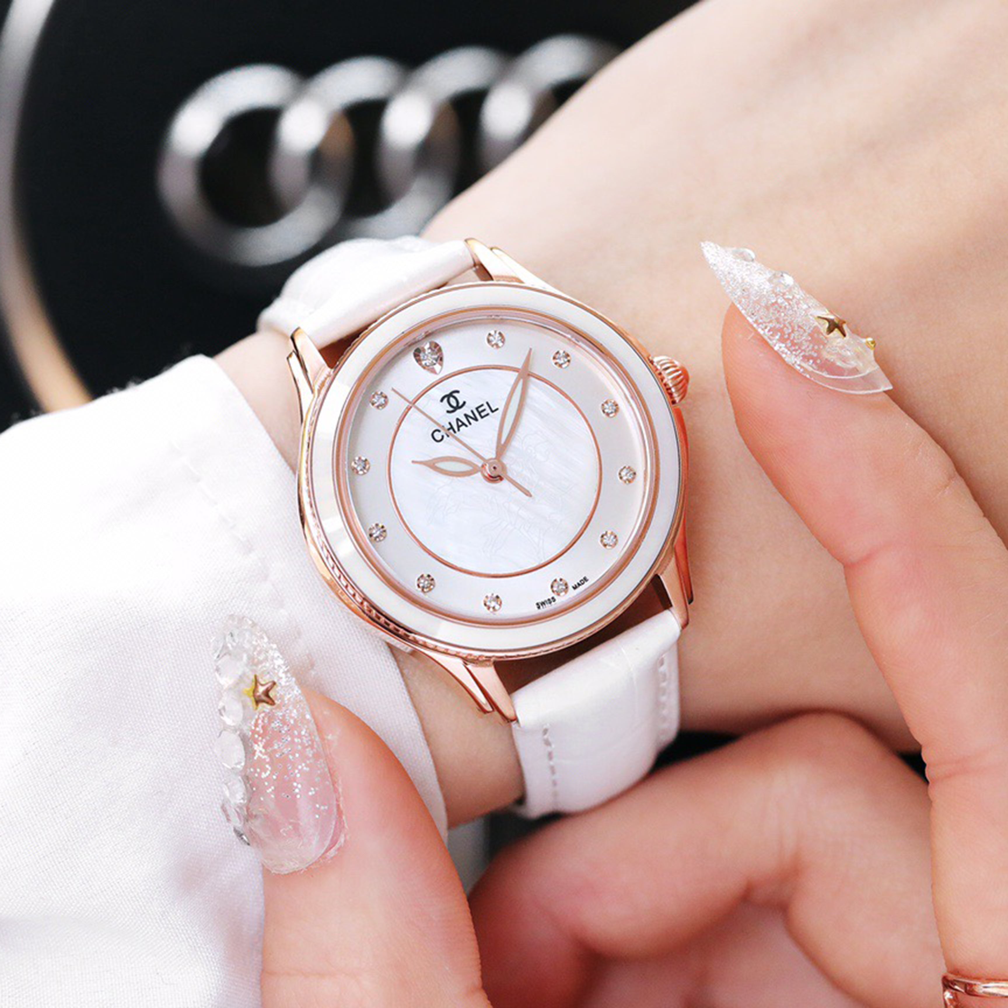 Elegant Ceramic Bezel Ladies' Watch 35MM