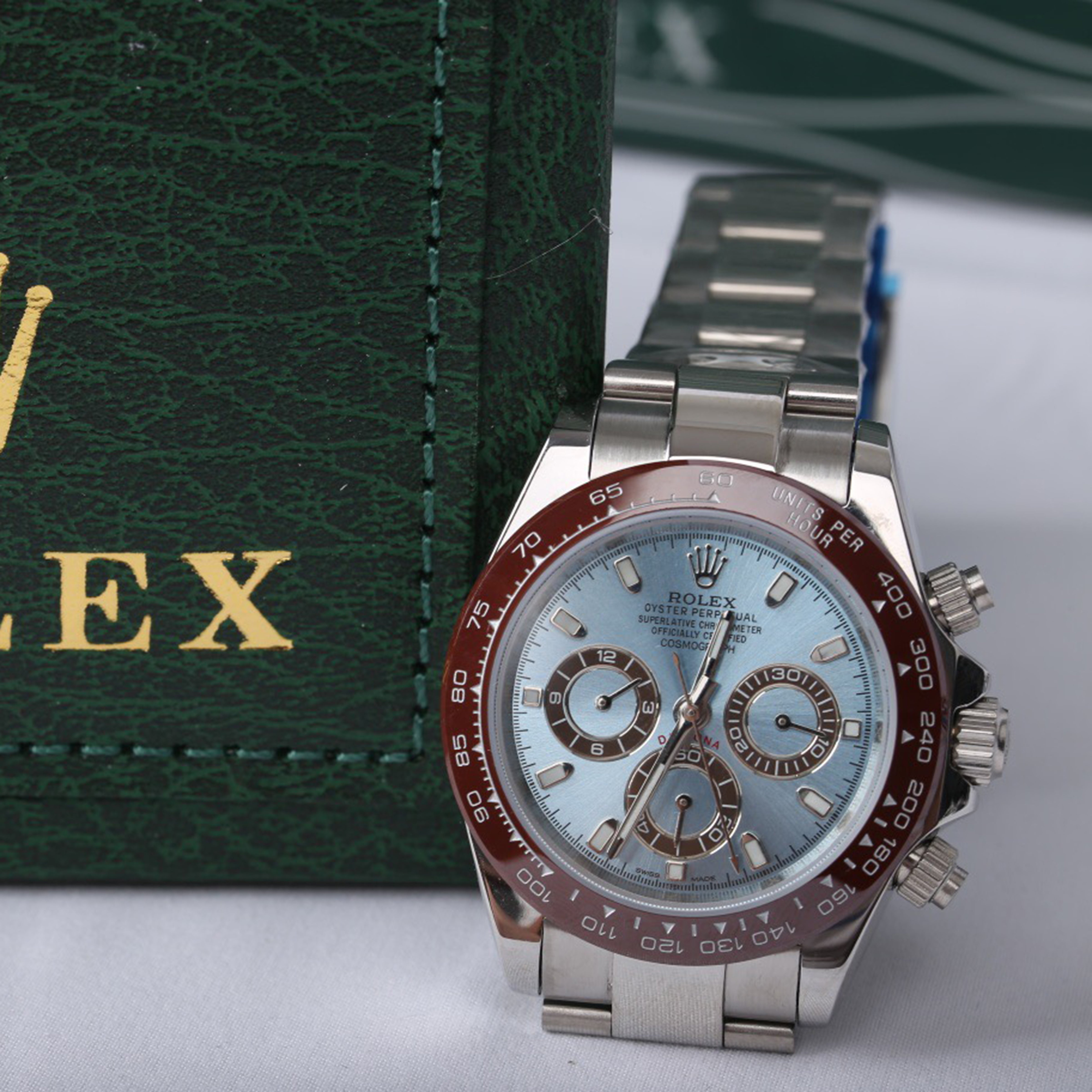 Prestigious Daytona Series Mechanical Men's Watch!