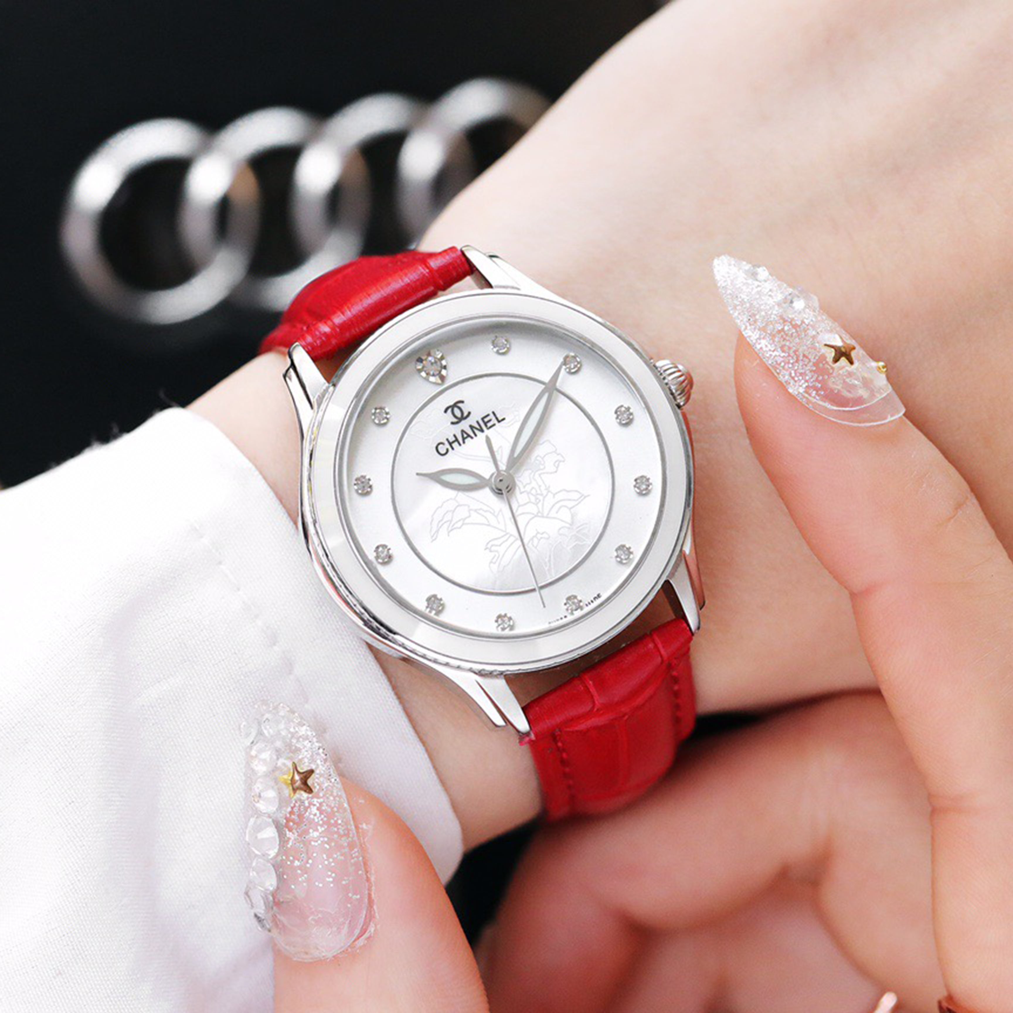 Elegant Ceramic Bezel Ladies' Watch 35MM