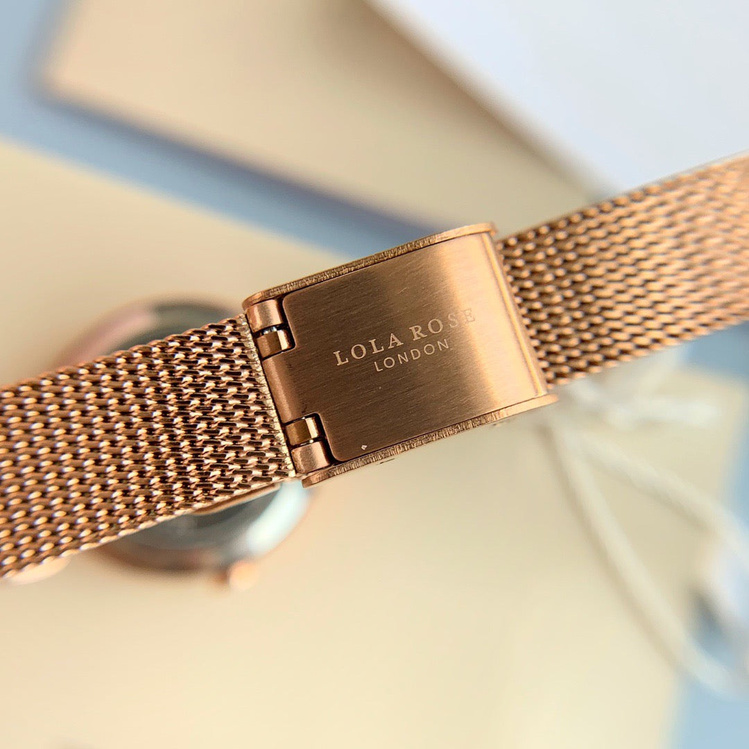 College-inspired Instagram-worthy niche women's watch