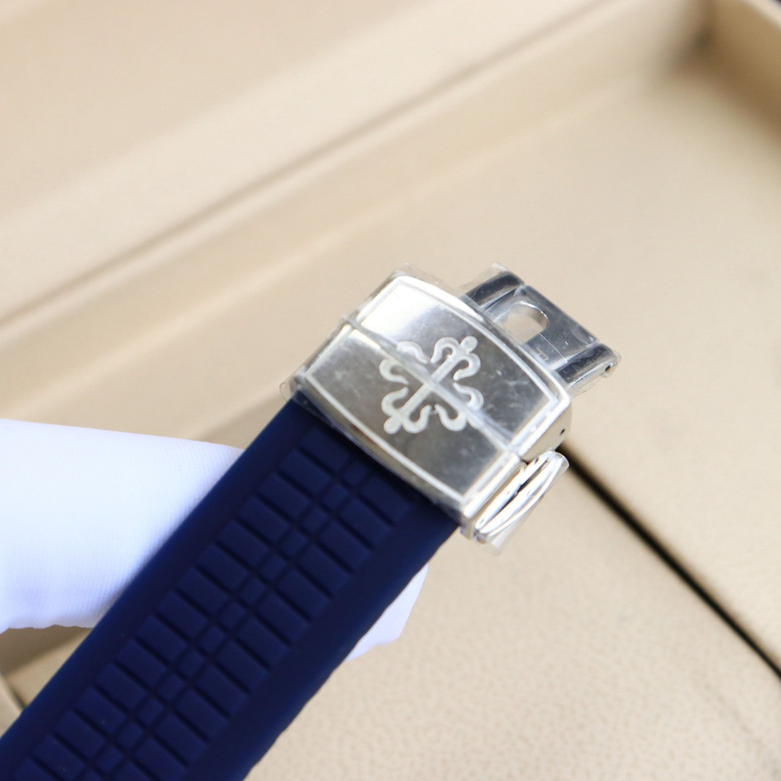 Steel Watch King - “Hand Grenade” Triple-Hand Half-Date