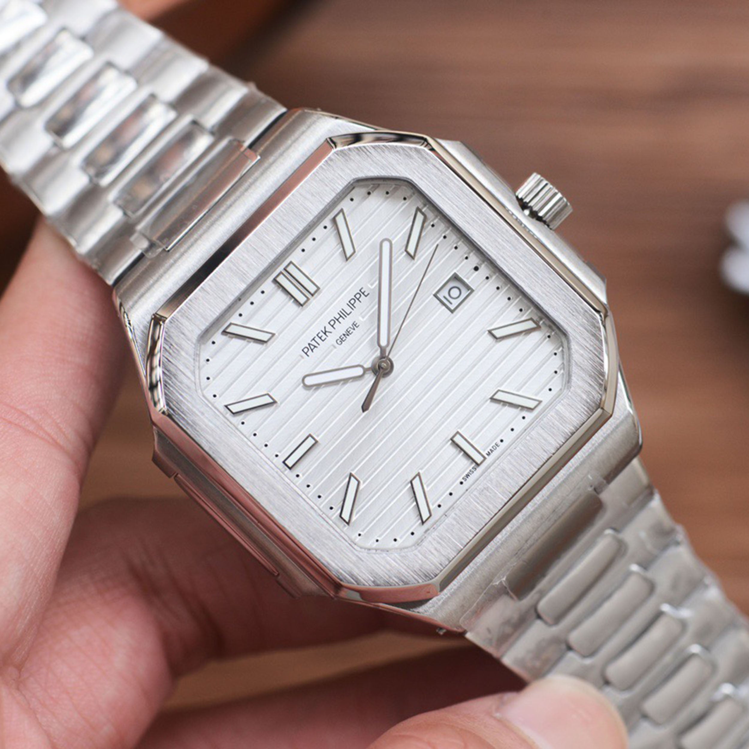 New Series CUBITUS 5821 Watch