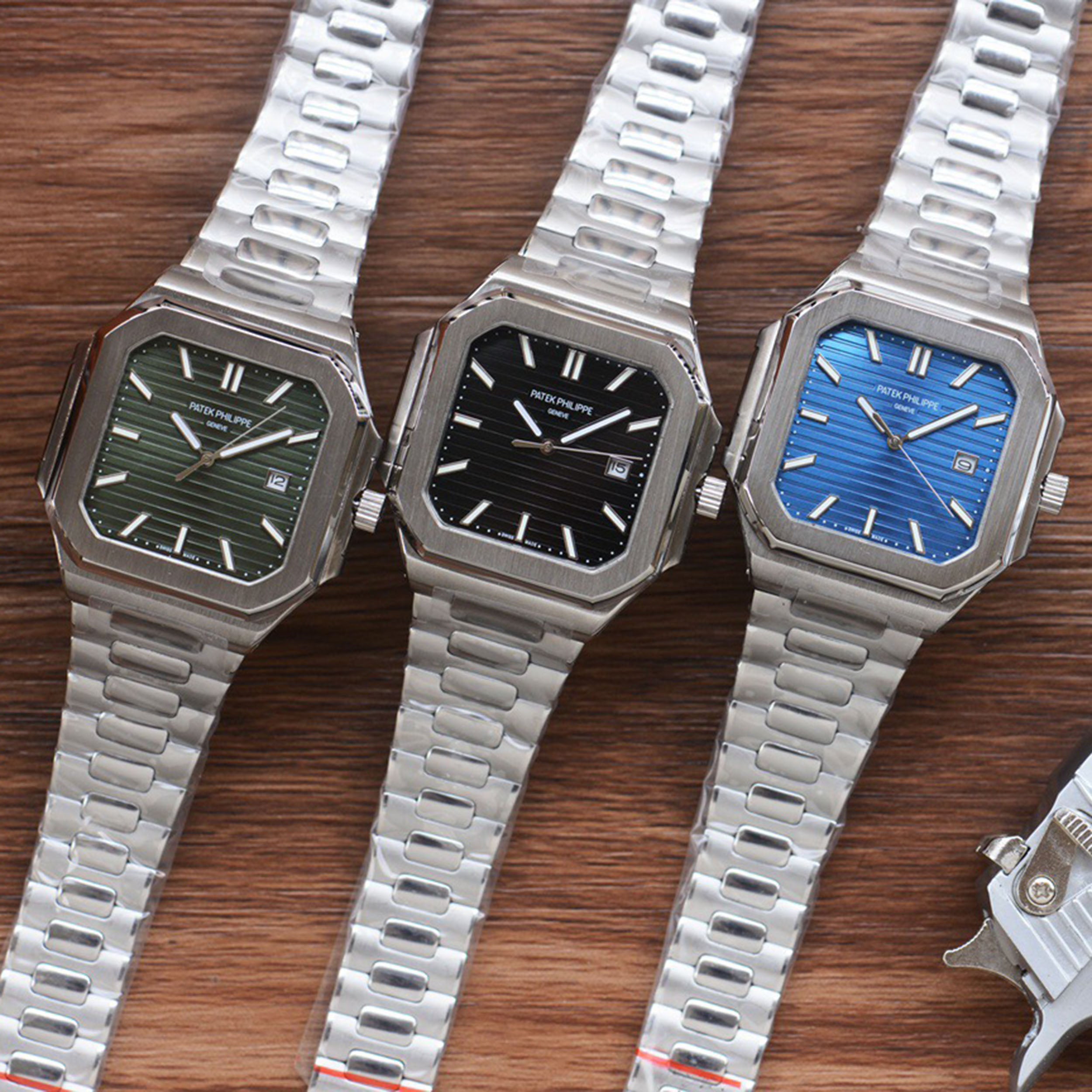 New Series CUBITUS 5821 Watch