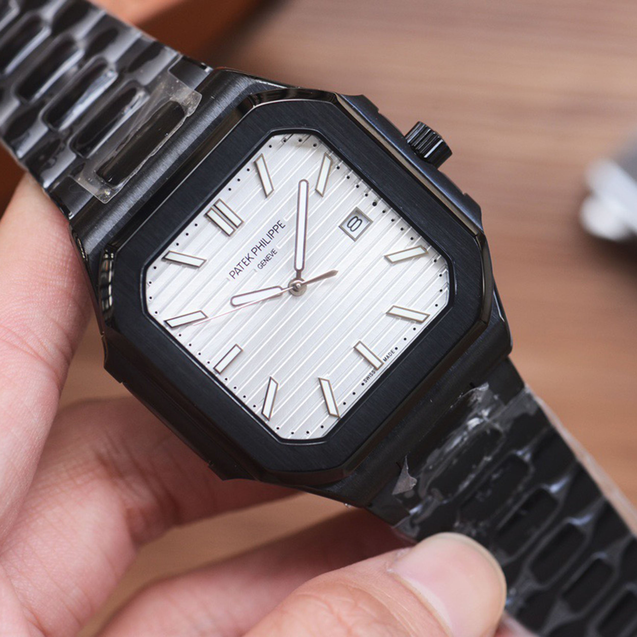 New Series CUBITUS 5821 Watch