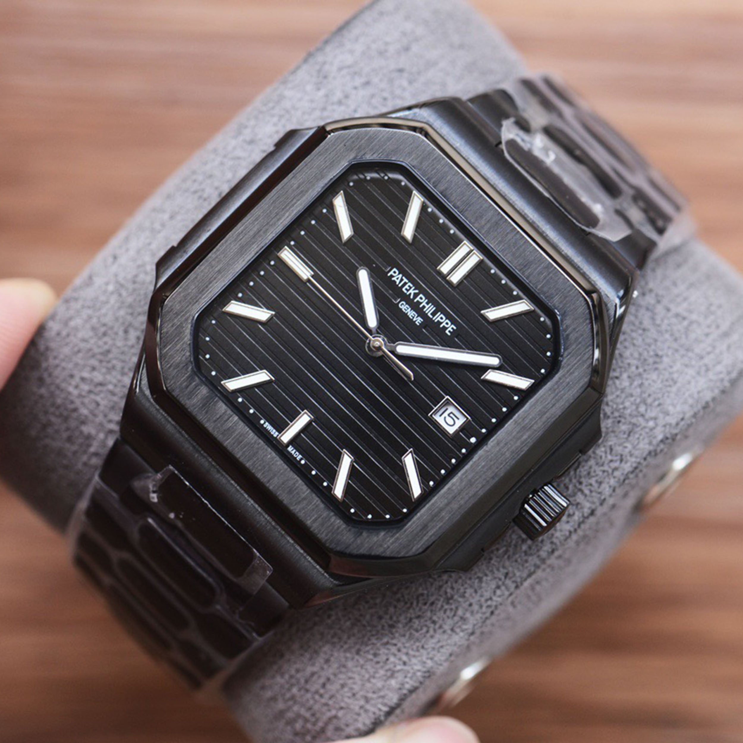 New Series CUBITUS 5821 Watch