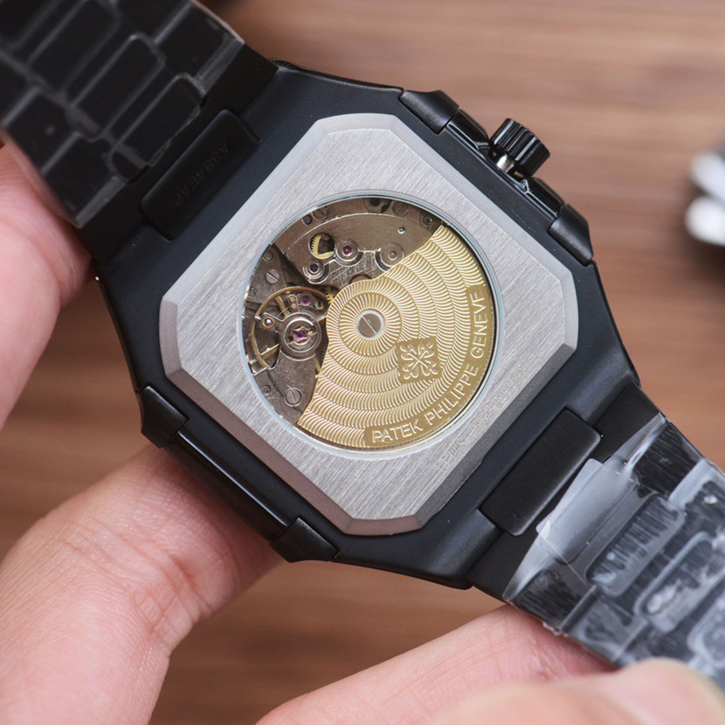 New Series CUBITUS 5821 Watch