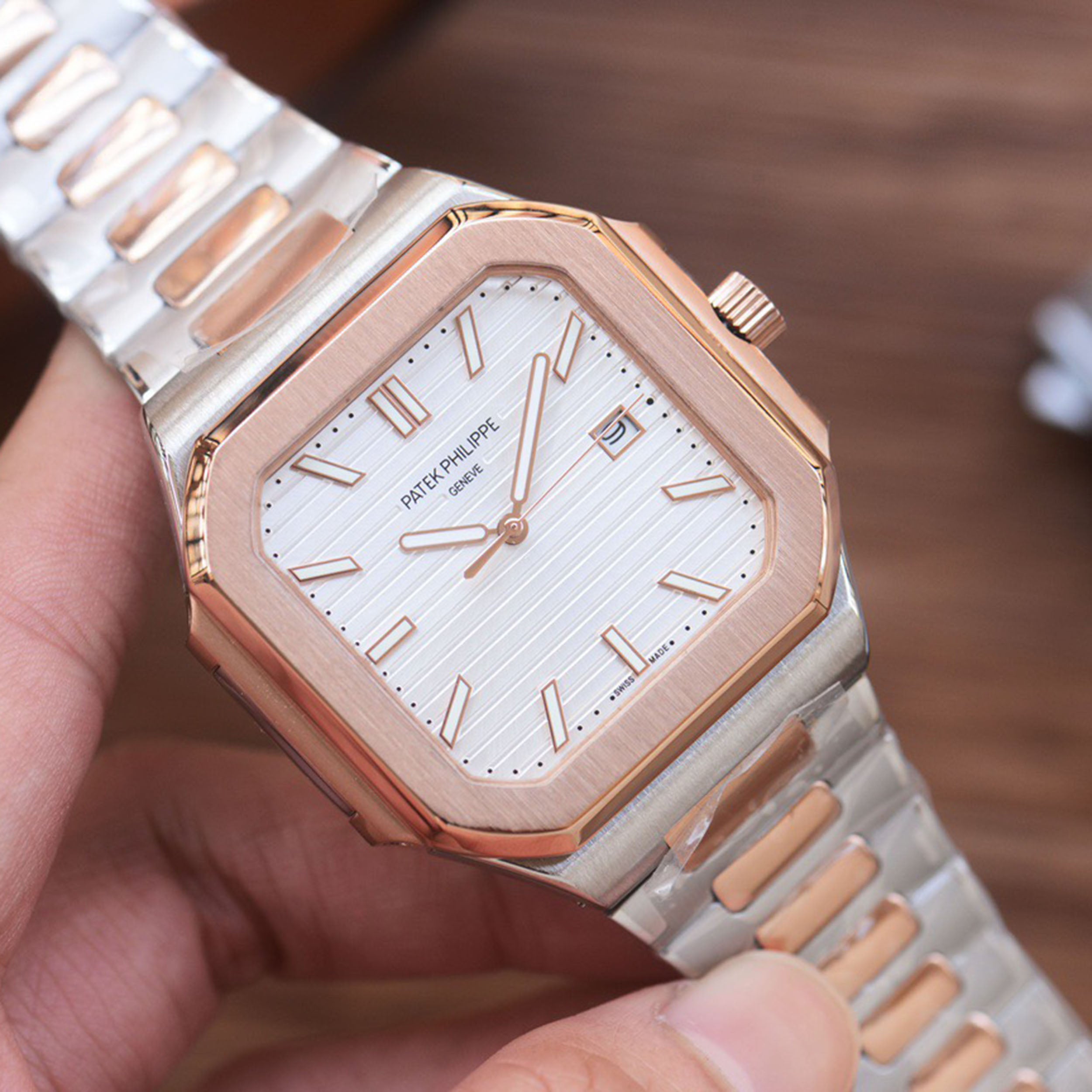 New Series CUBITUS 5821 Watch