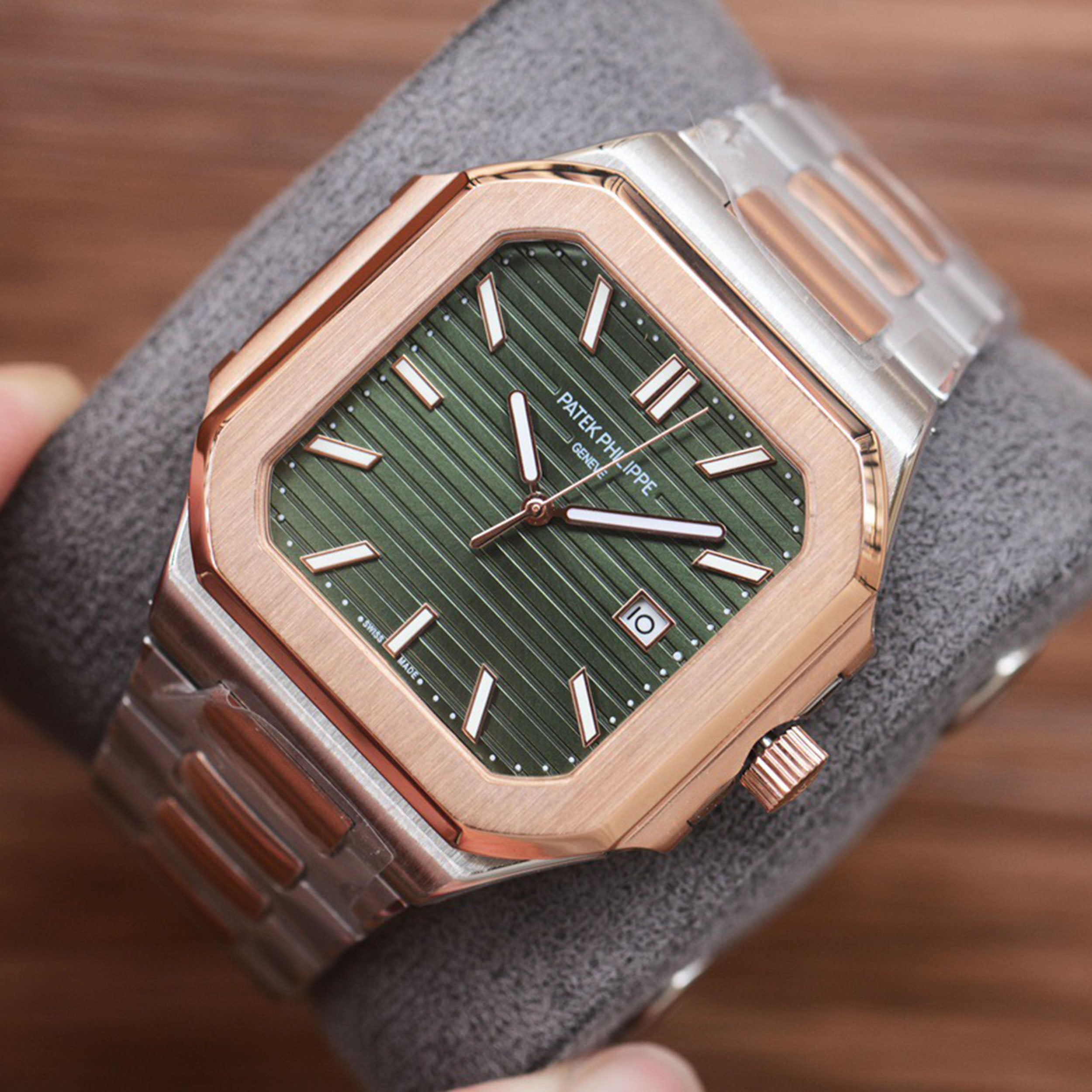 New Series CUBITUS 5821 Watch