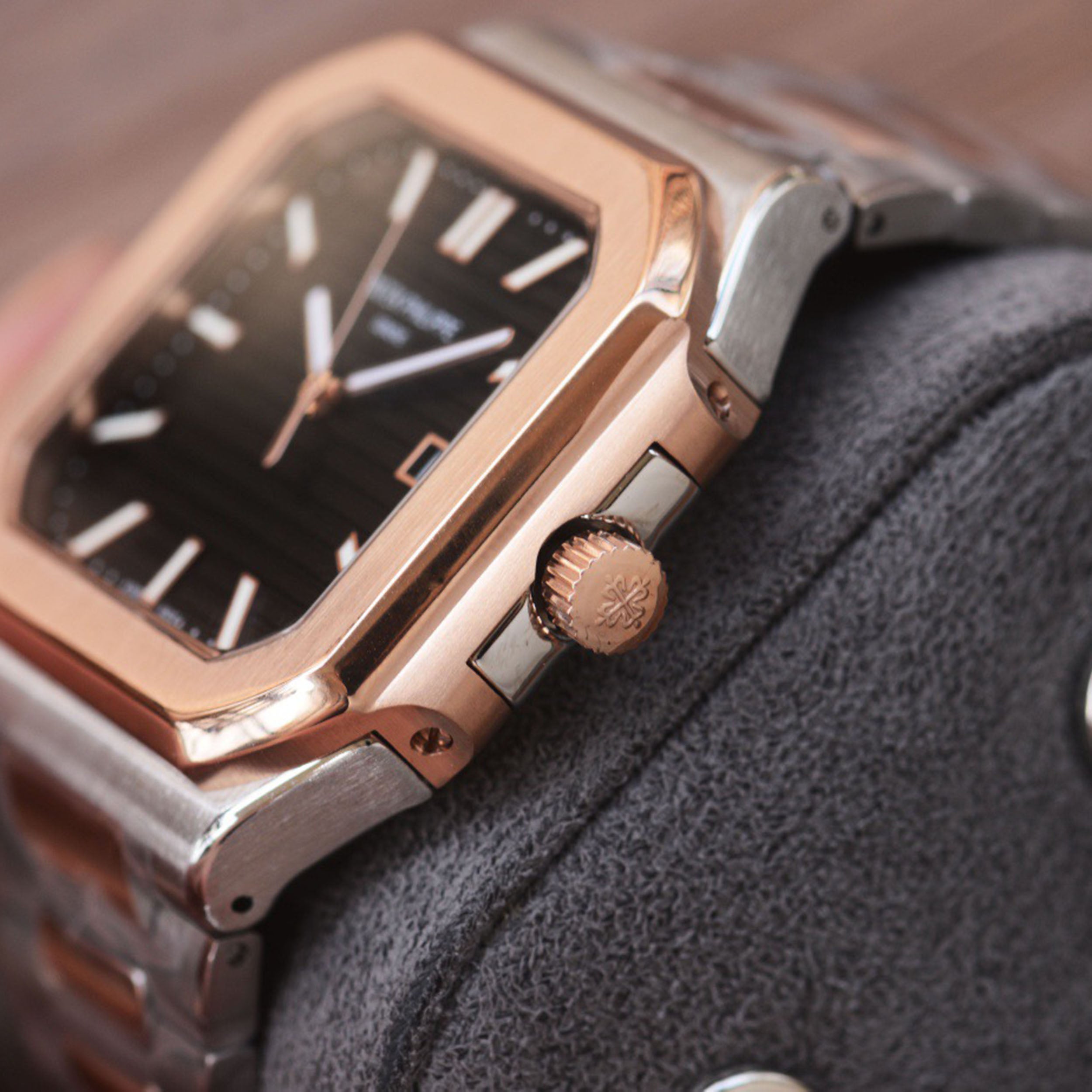 New Series CUBITUS 5821 Watch