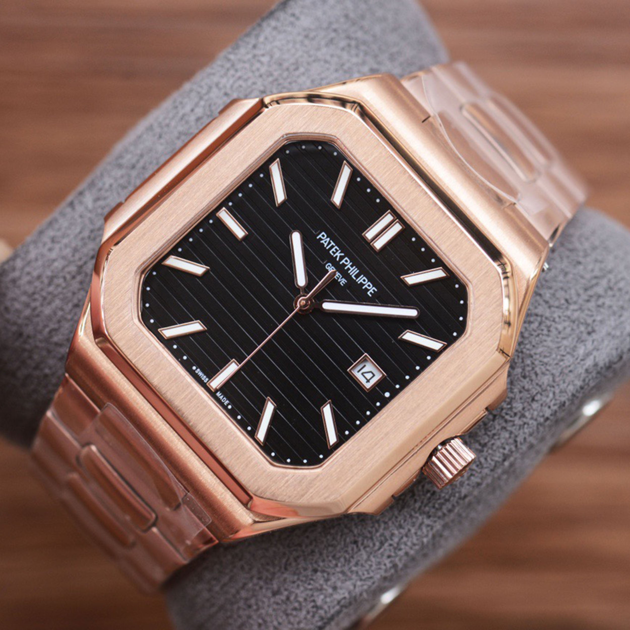 New Series CUBITUS 5821 Watch