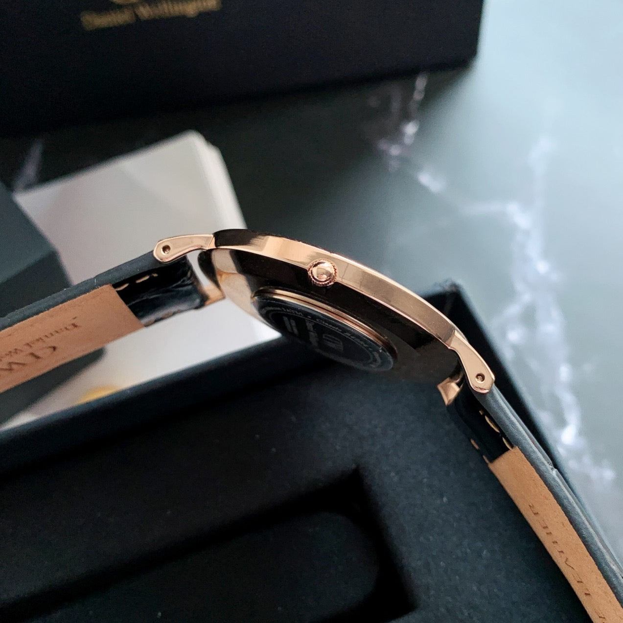 Cambridge Classic Leather Strap Men's Watch 40MM