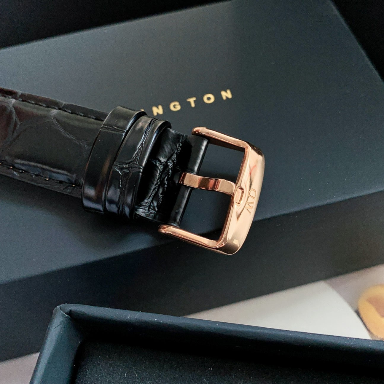 Cambridge Classic Leather Strap Men's Watch 40MM