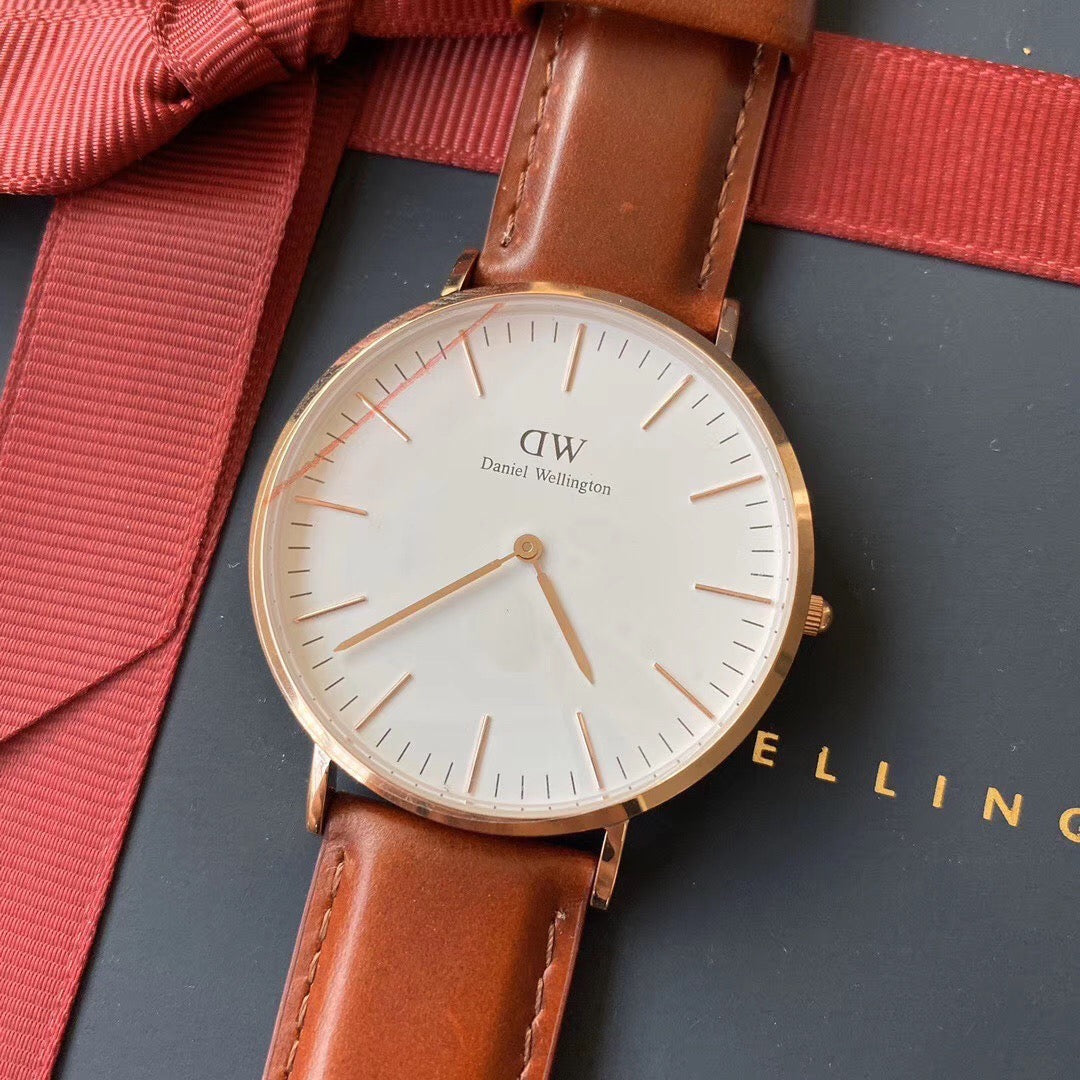 CLASSIC PETITE Metal Couple Watches