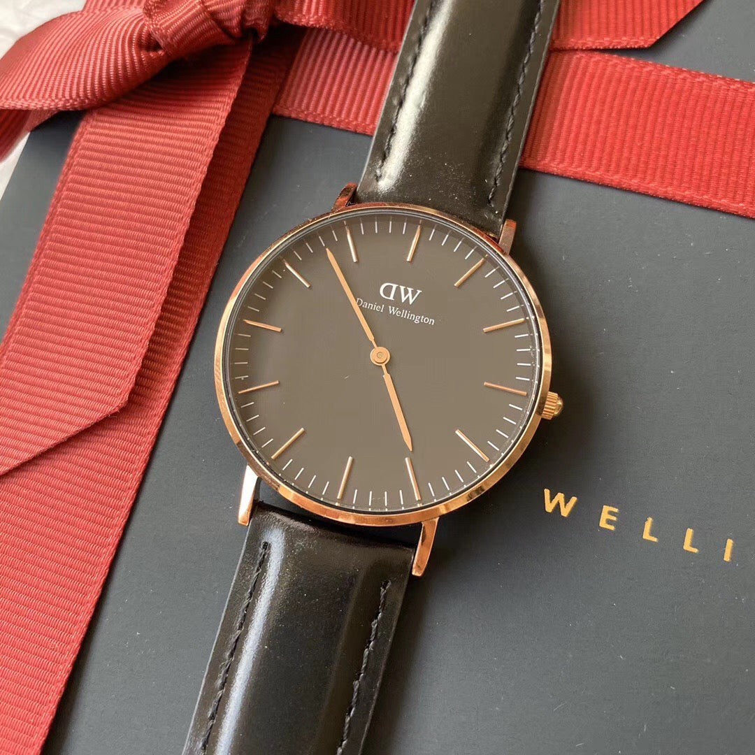 CLASSIC PETITE Metal Couple Watches