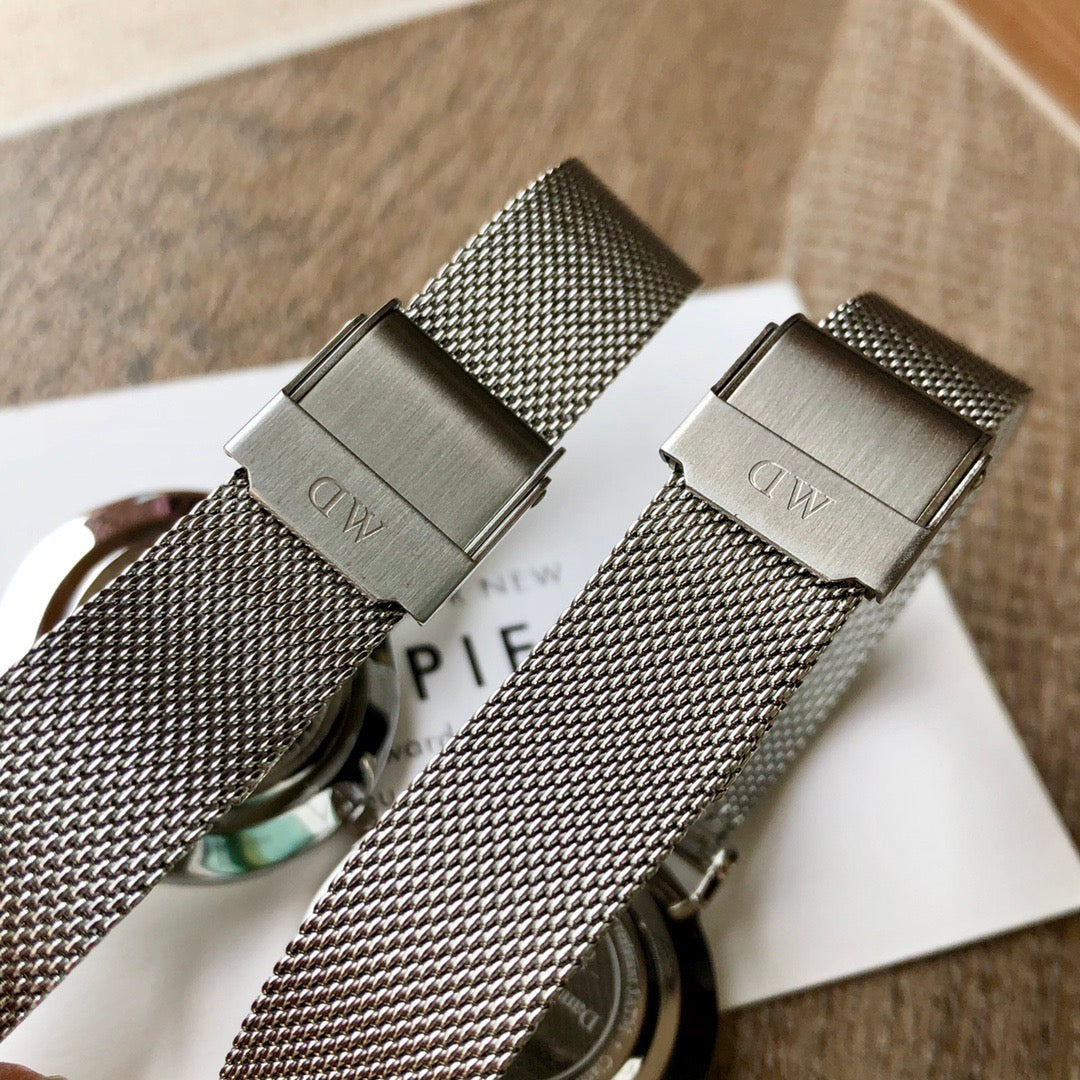 Minimalist Instagram-Inspired Luxury Ladies' Steel Strap Quartz Watch