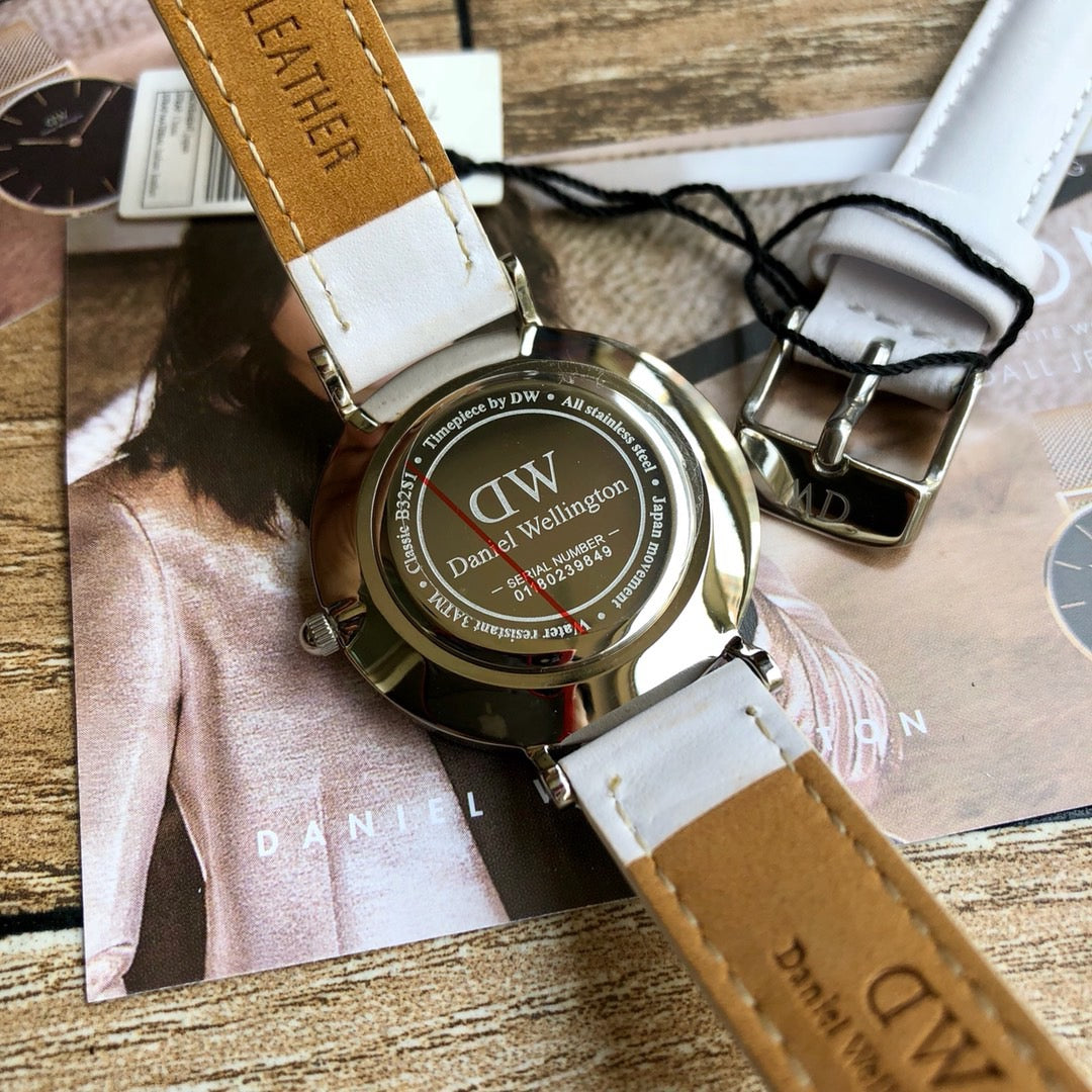 New Leather Strap Watch 32MM