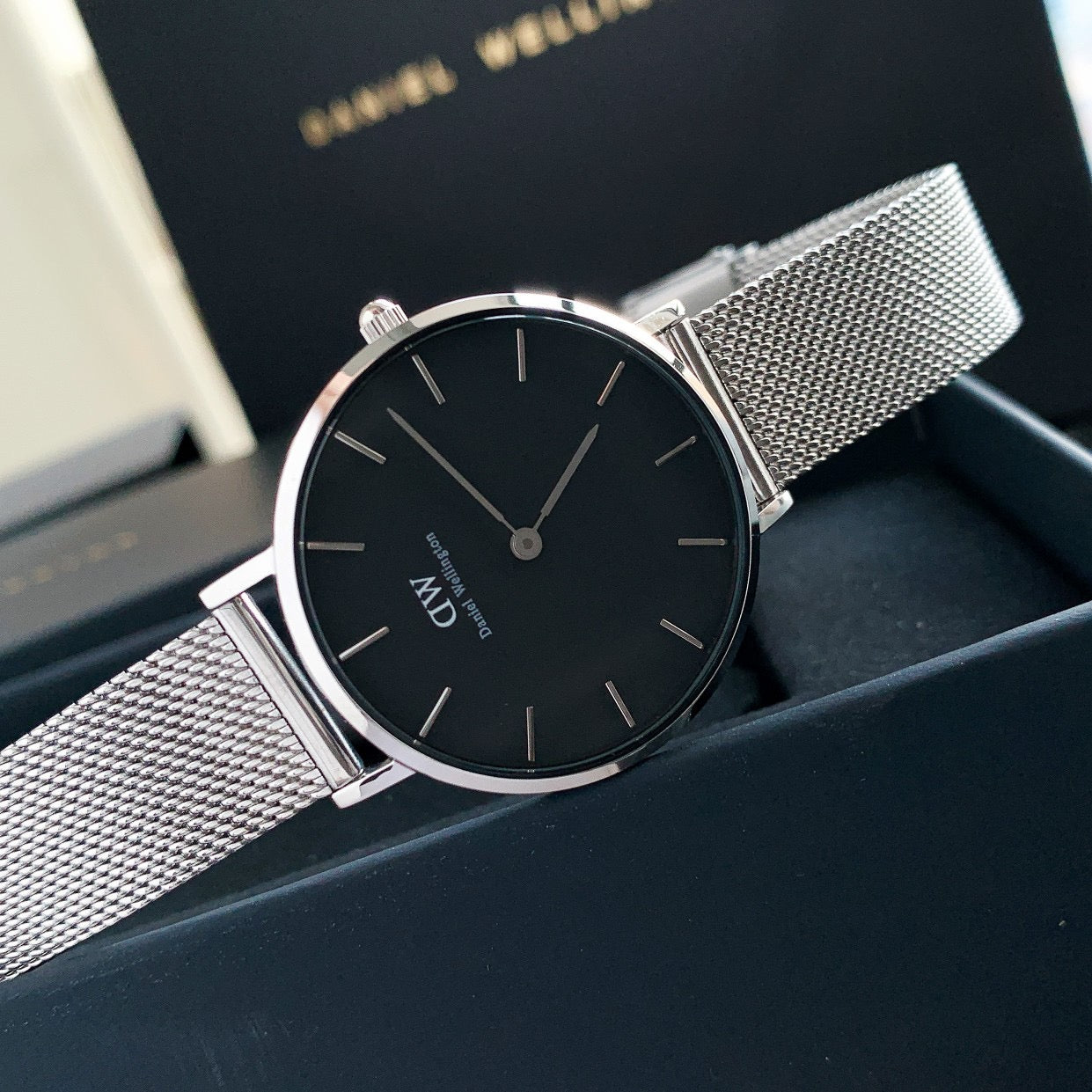 Steel-Bracelet Quartz Watch 32mm