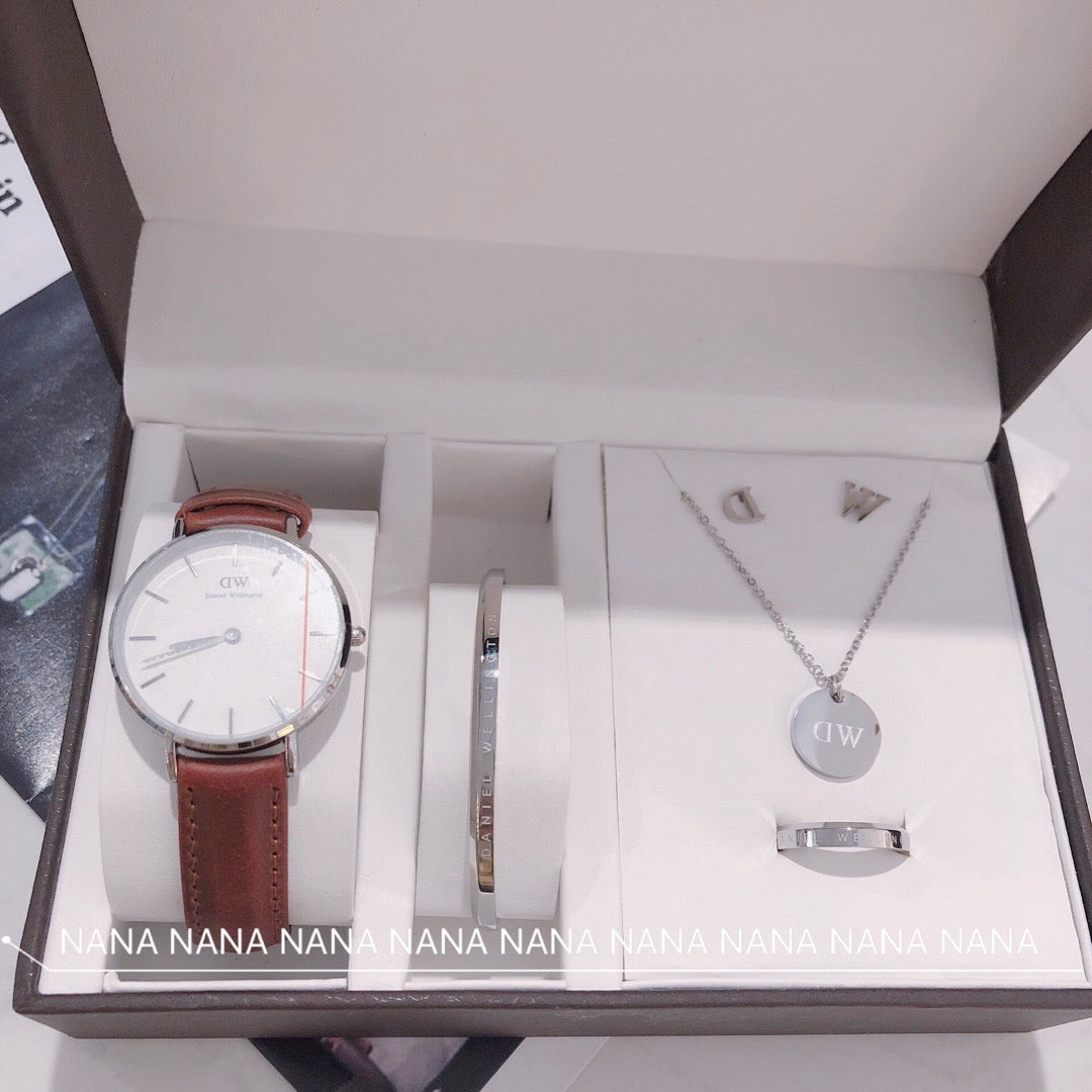 Classic Couple's Five-Piece Set