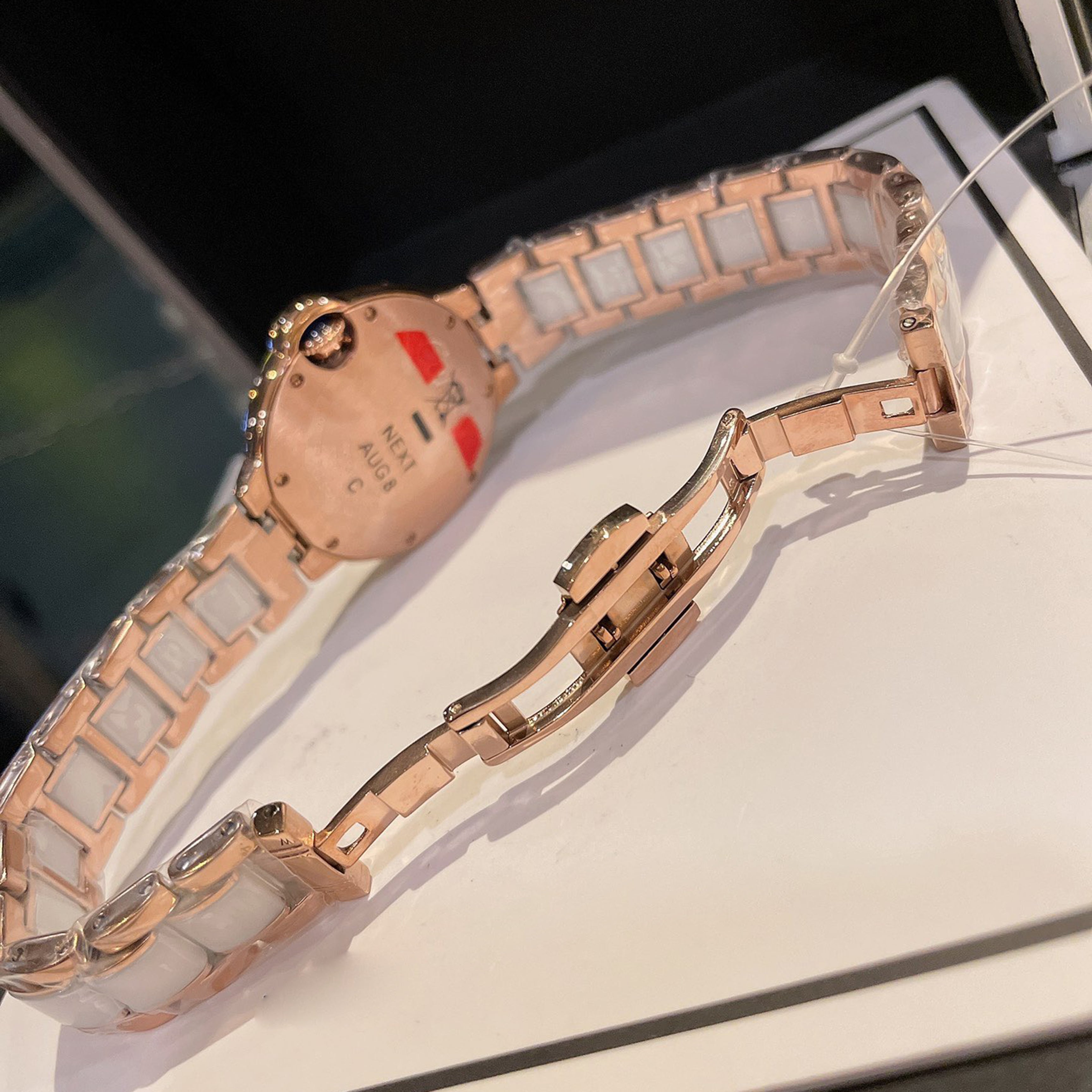 New Fashion Quartz Ladies' Watch