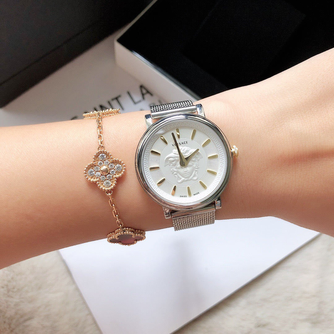 THECLANS EDITION Collection