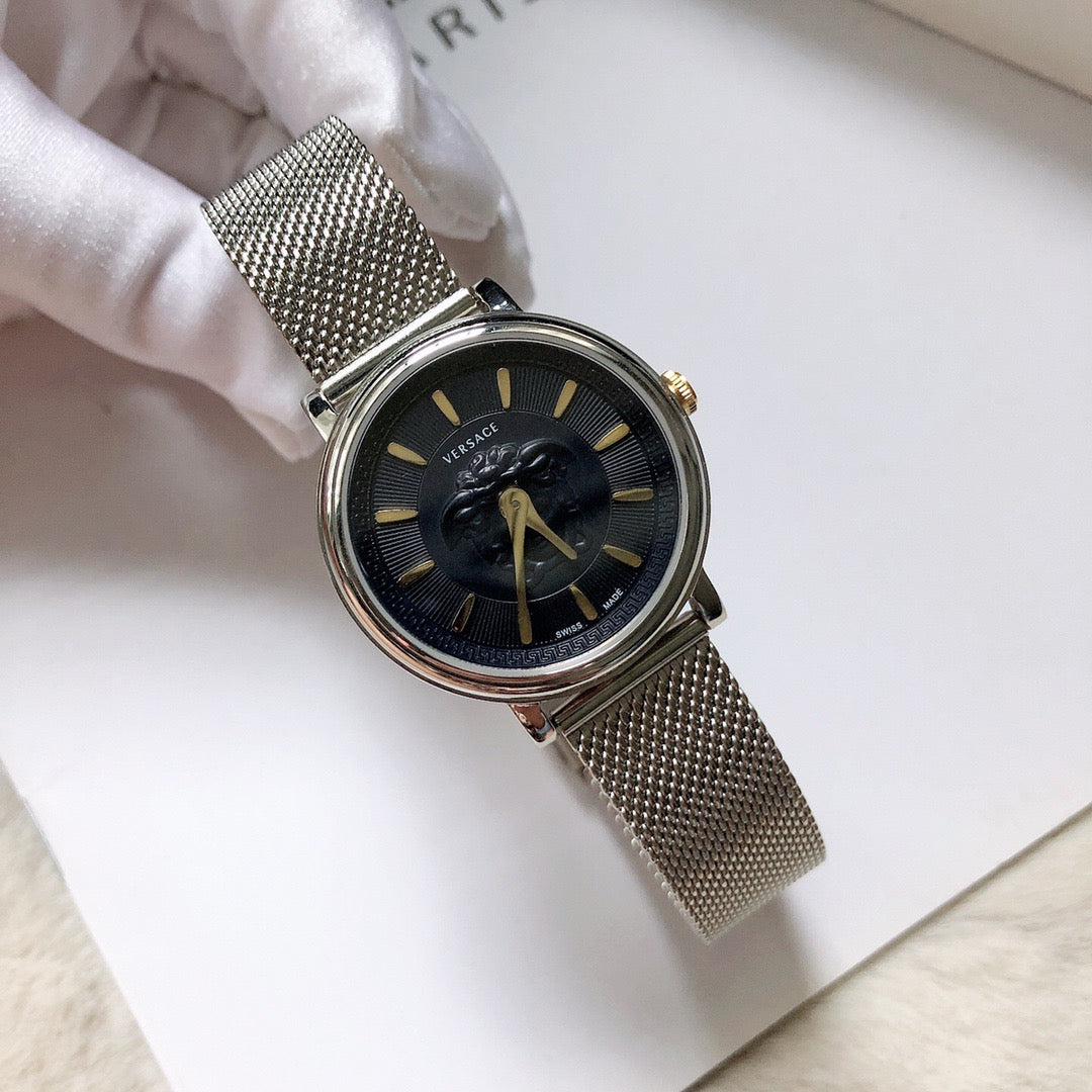 THECLANS EDITION Collection