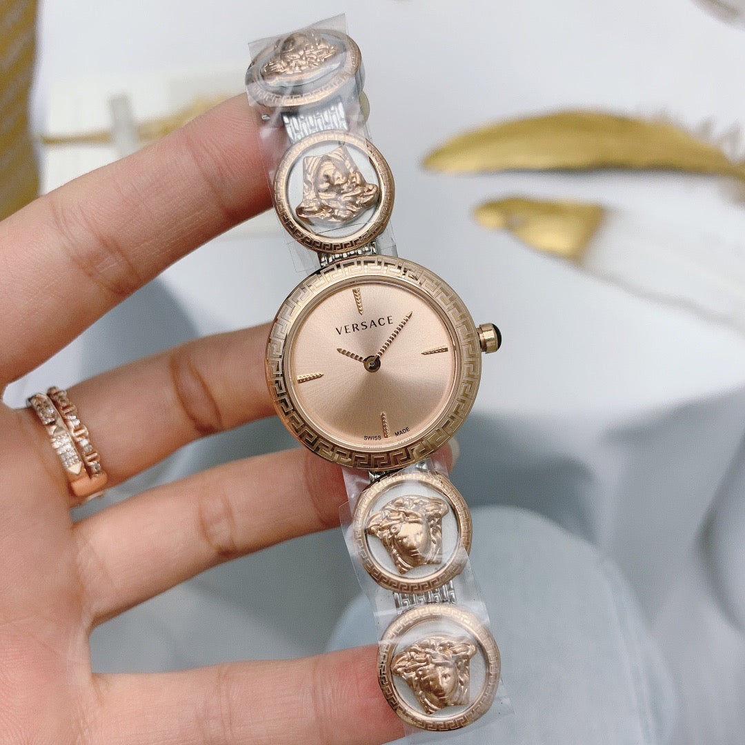 Classic Chronograph Watch 28MM