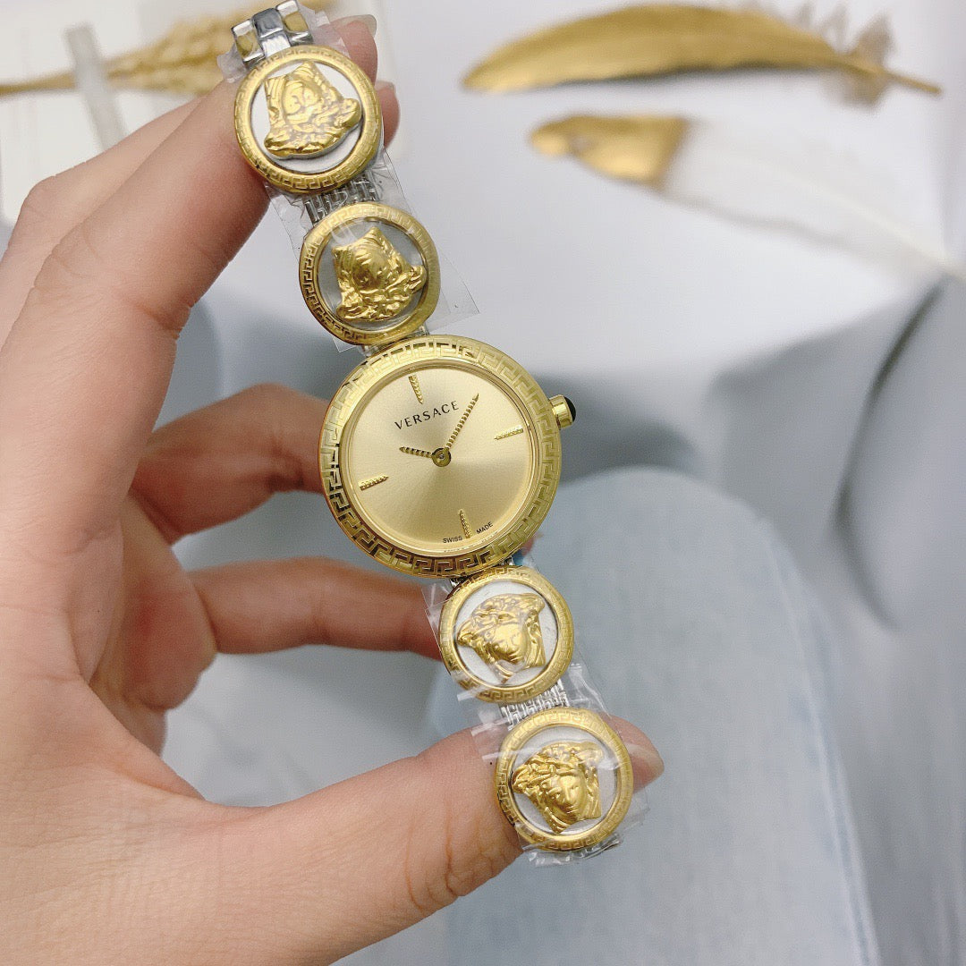 Classic Chronograph Watch 28MM