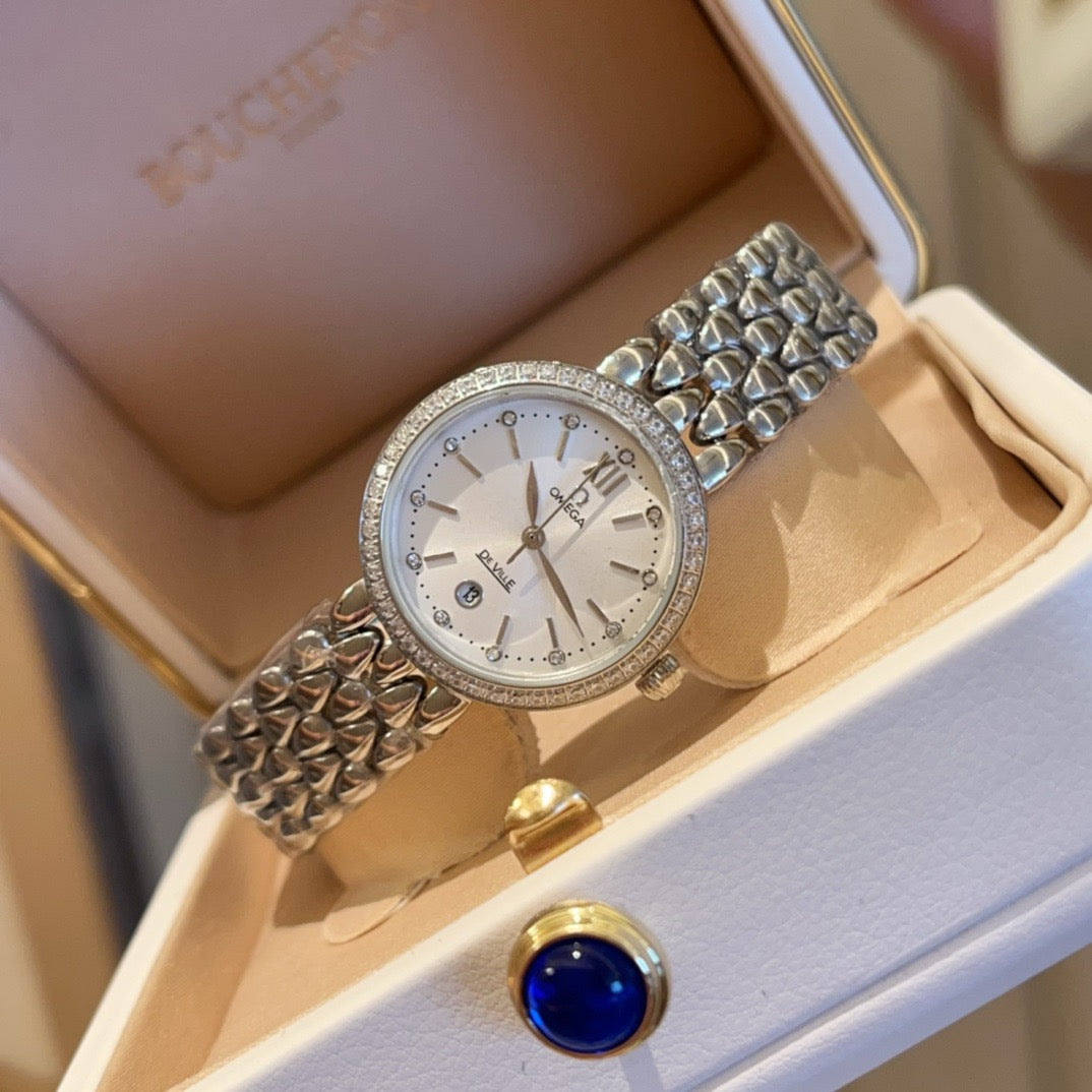 Fashionable Women's Quartz Watch 28MM