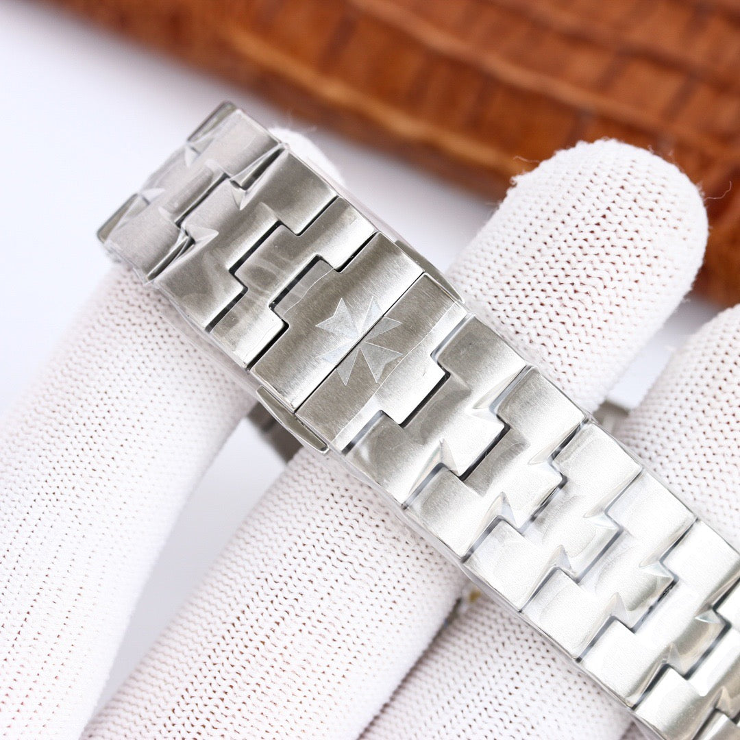 Constantin - Overseas Collection 4500V Newly Upgraded