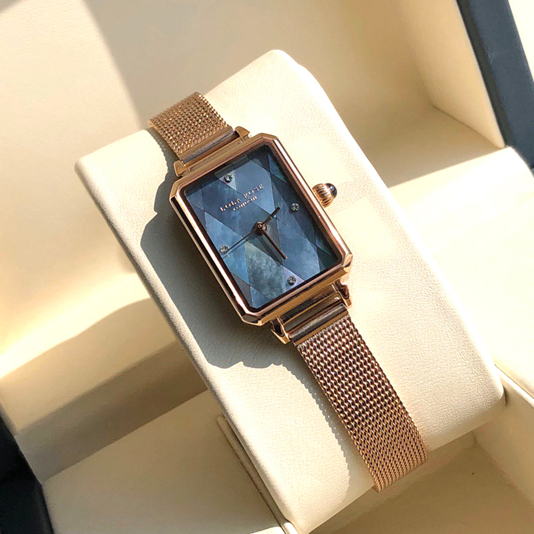 Mother-of-Pearl Quartz Ladies Watch 20MM