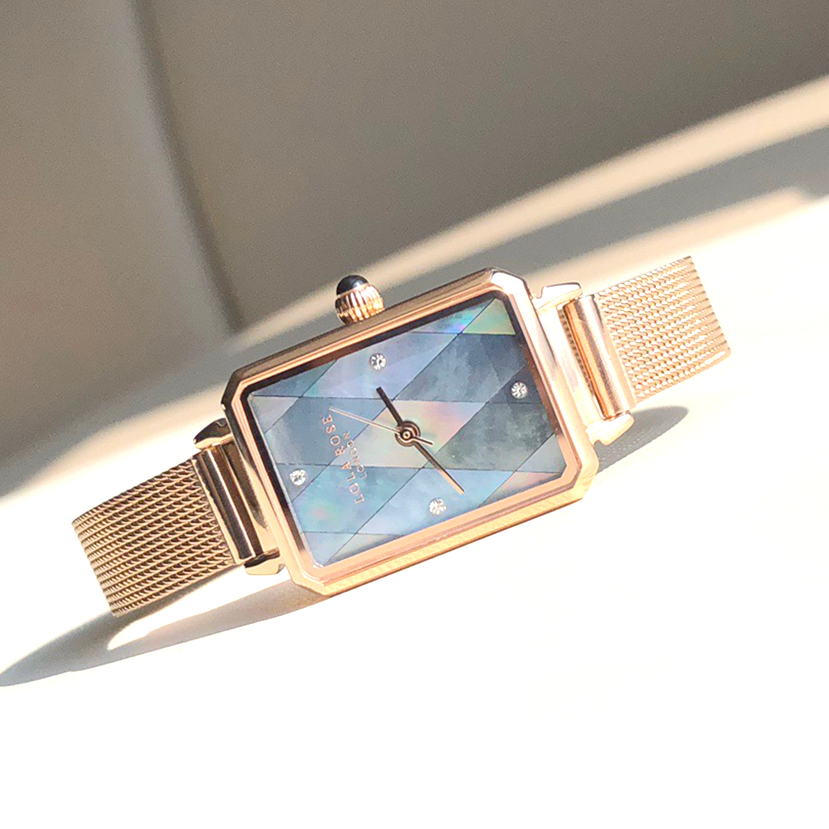 Mother-of-Pearl Quartz Ladies Watch 20MM