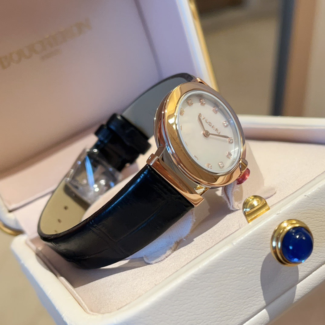 DIVAS' DREAM Women's Quartz Watch