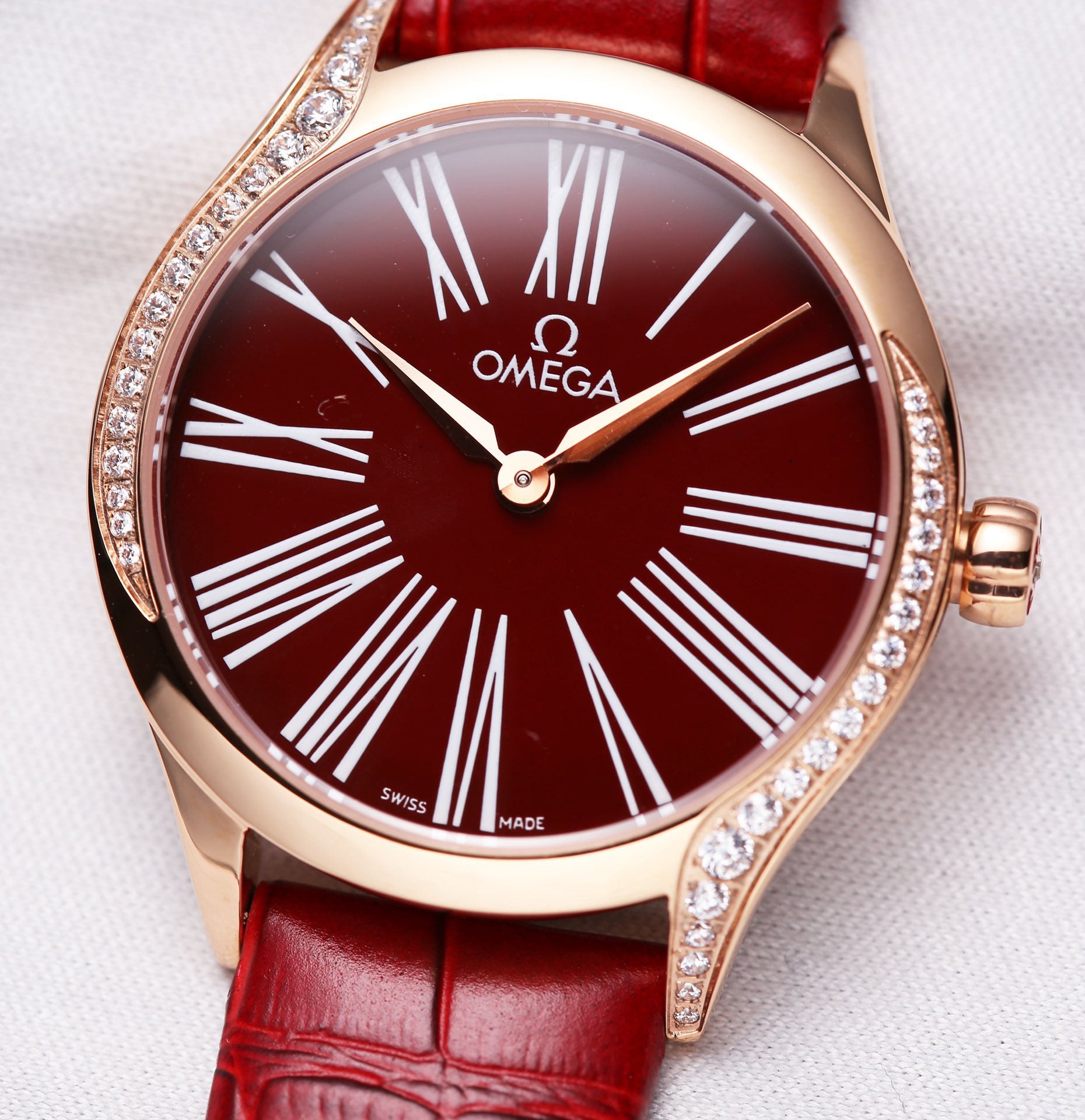 De Ville Quartz Ladies Watch 32MM