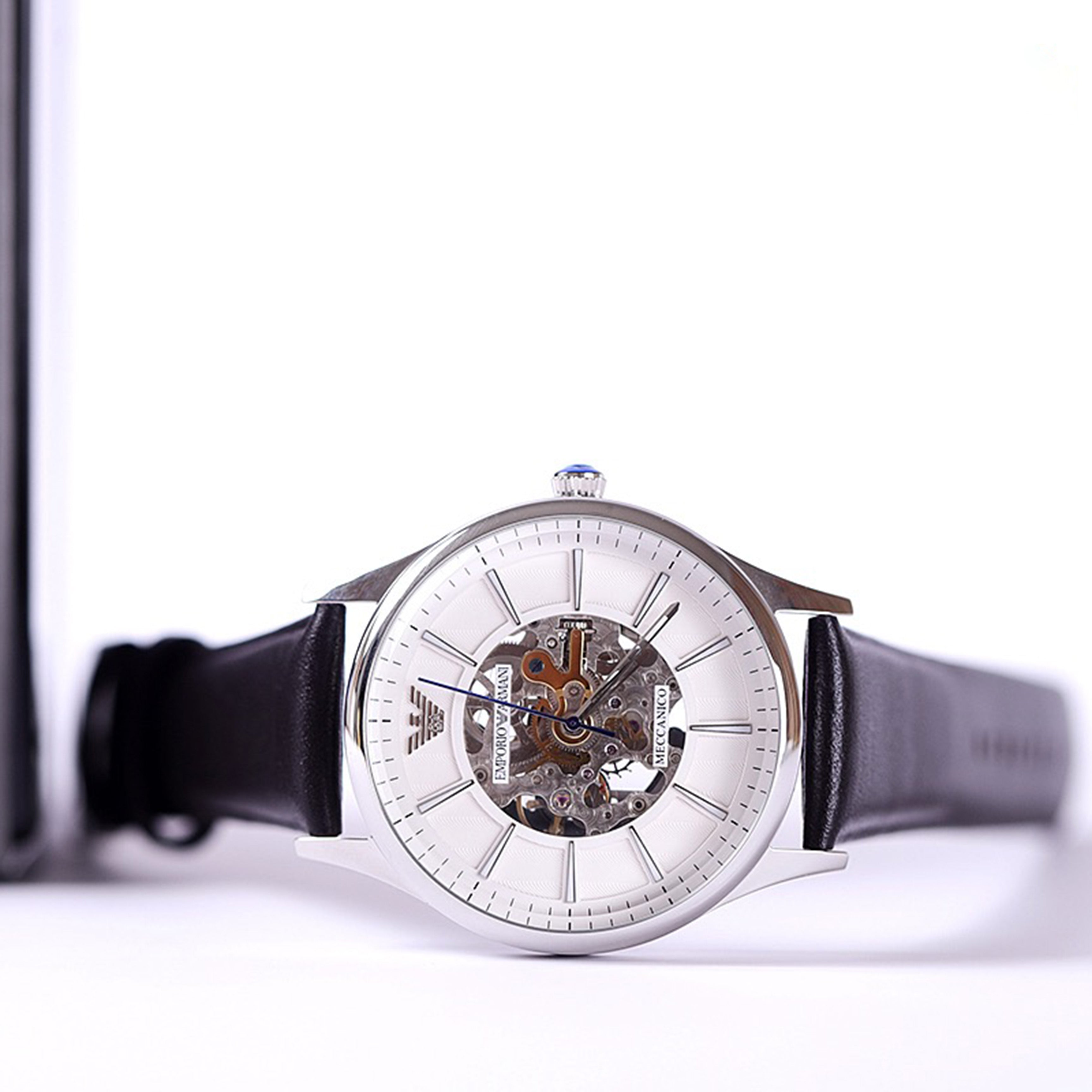 Men's Watch with 24-Hour Display