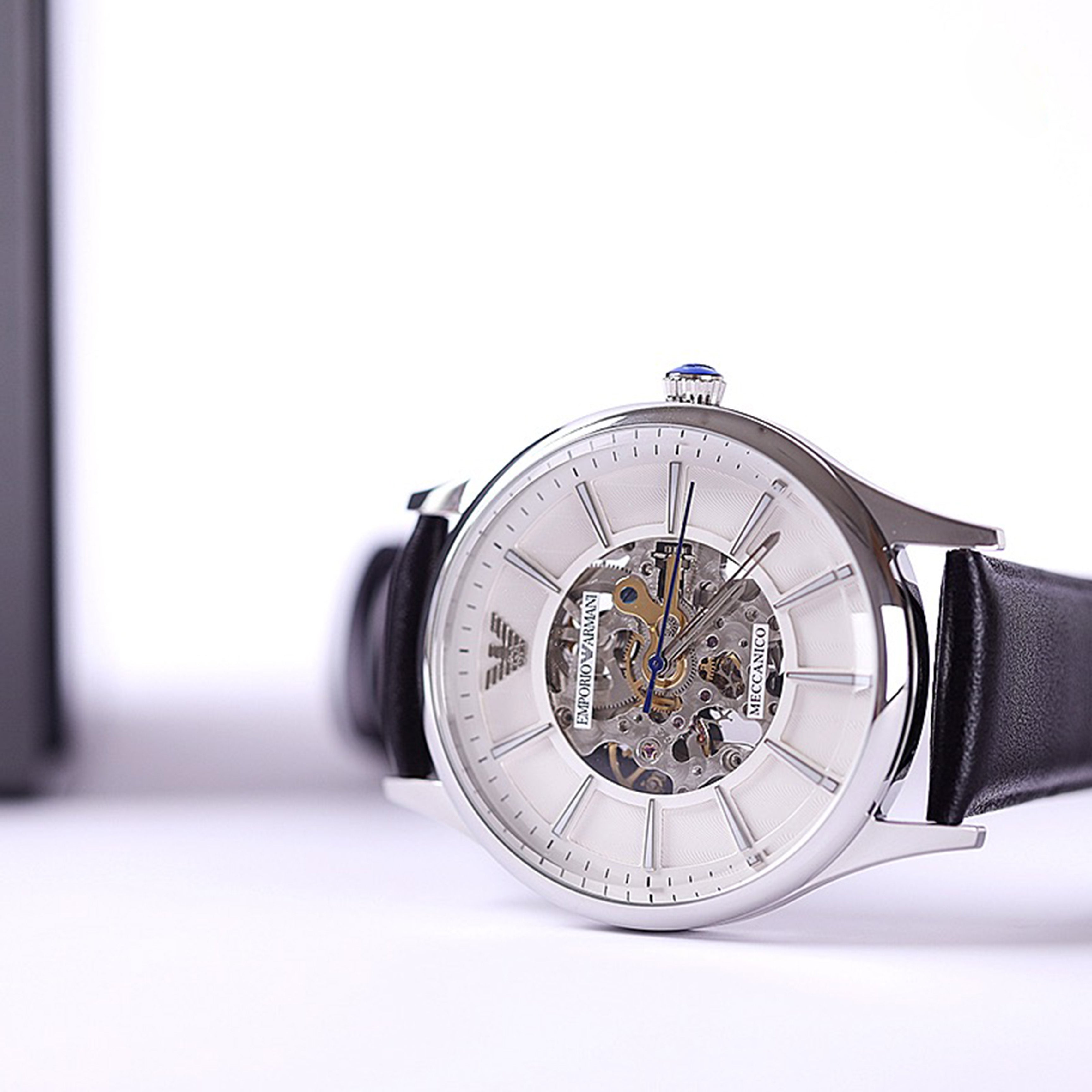 Men's Watch with 24-Hour Display