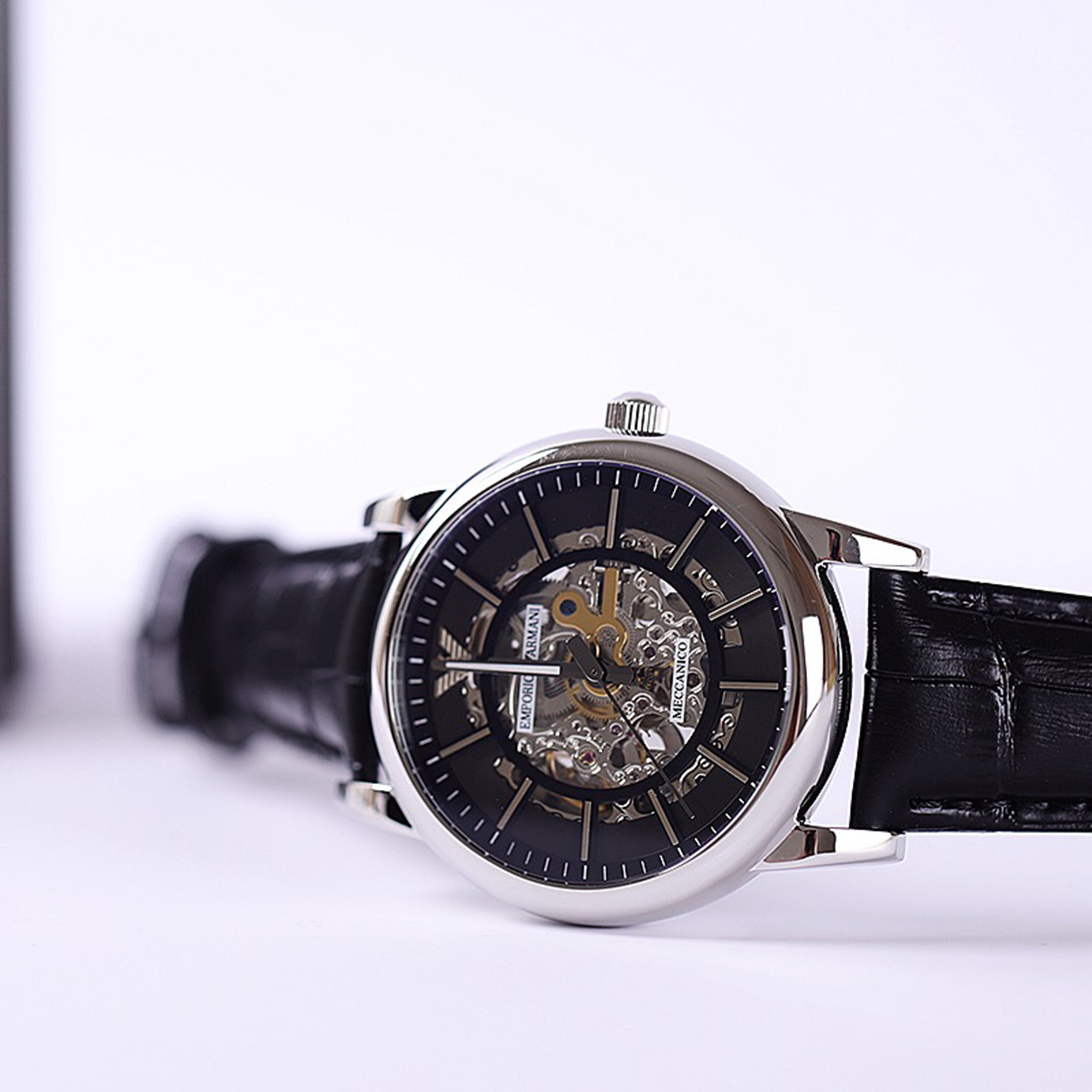 Men's Watch with 24-Hour Display