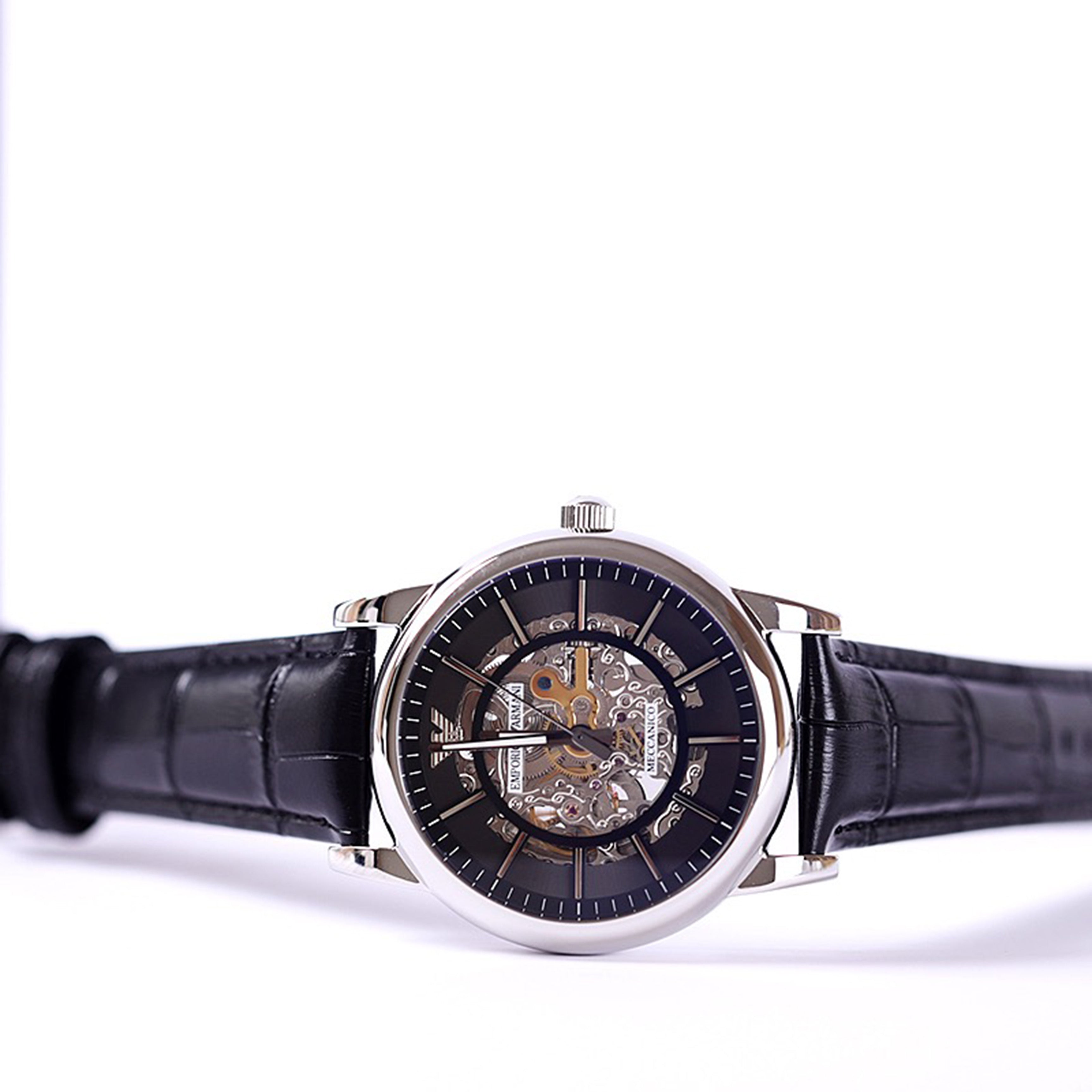 Men's Watch with 24-Hour Display